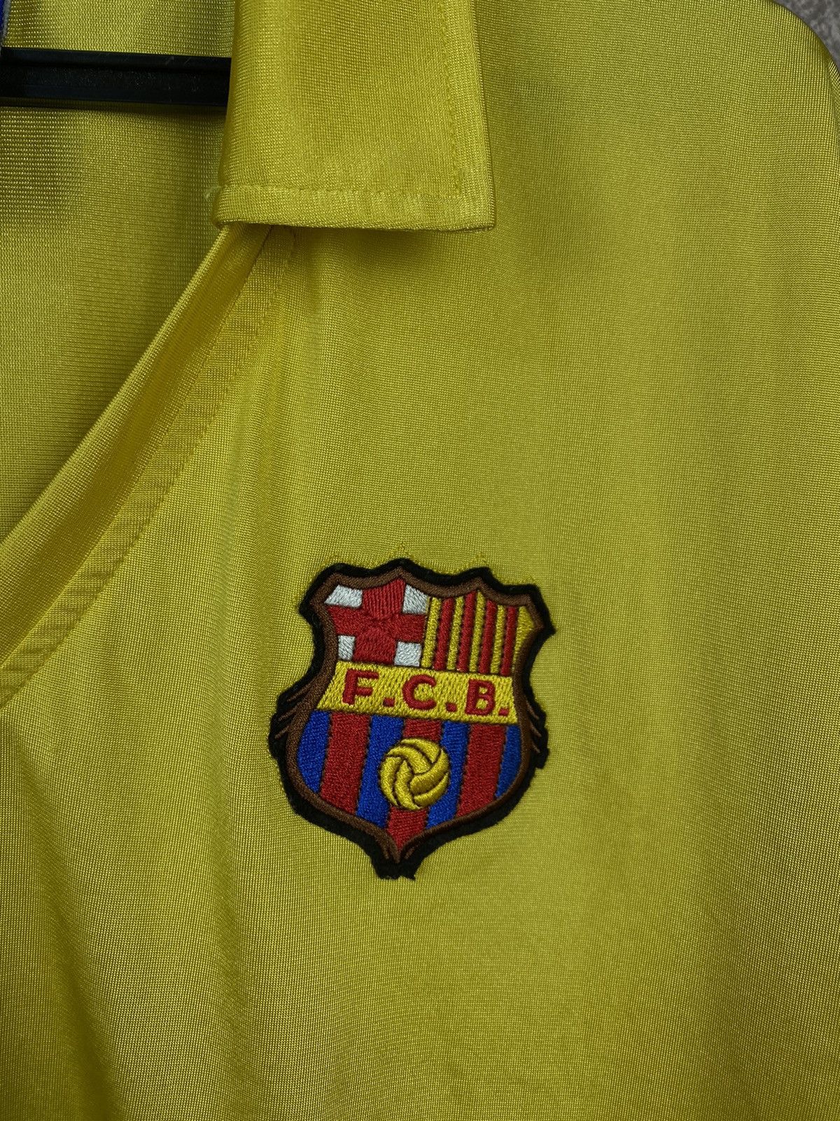 Vintage Barcelona 1982 -1985 Away Shirt Meyba Dream Team Score Drowe Size US L / EU 52-54 / 3 - 4 Thumbnail