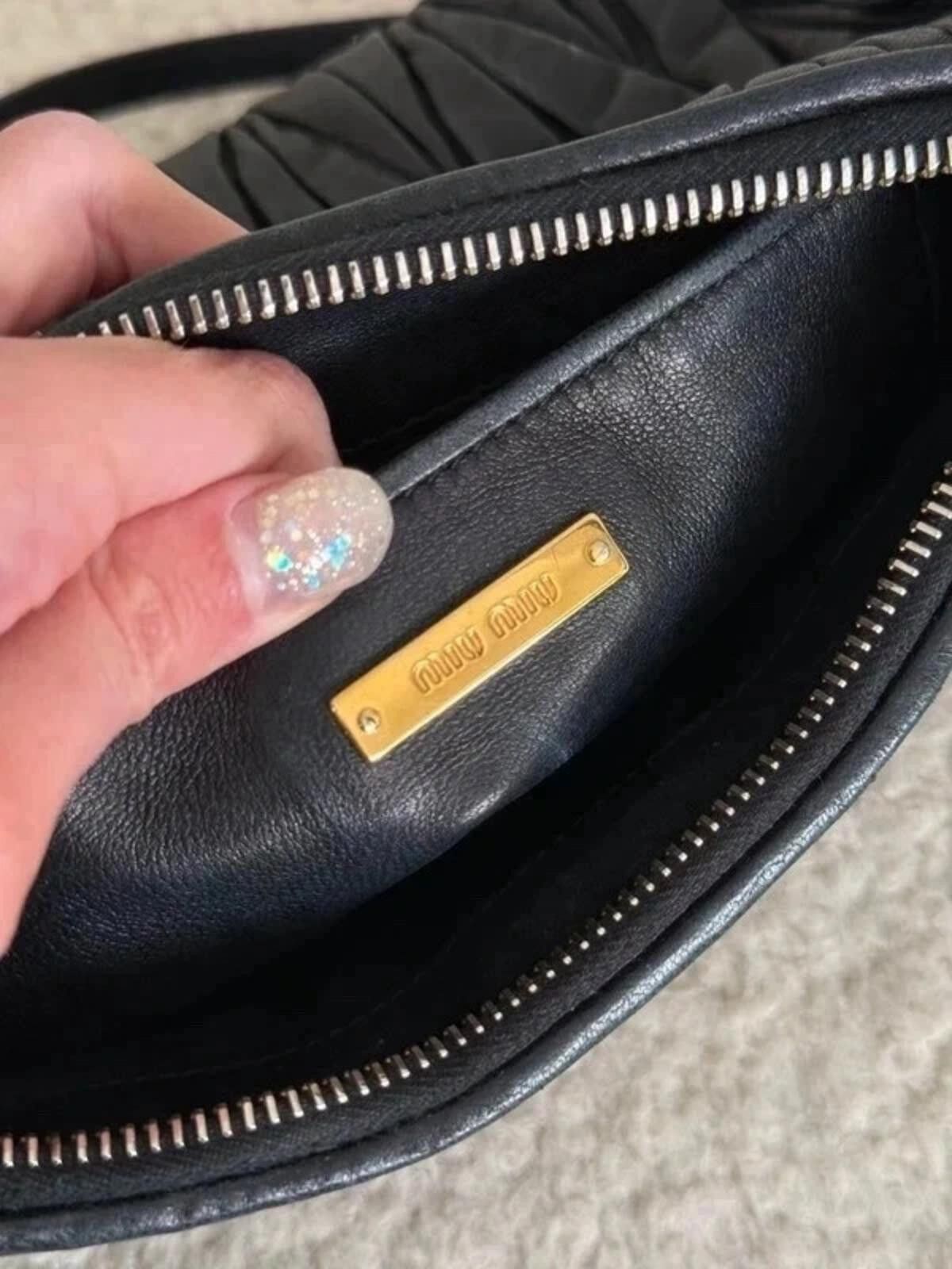 Miu Miu Miu Miu matelassé leather shoulder bag in black Size ONE SIZE - 10 Thumbnail