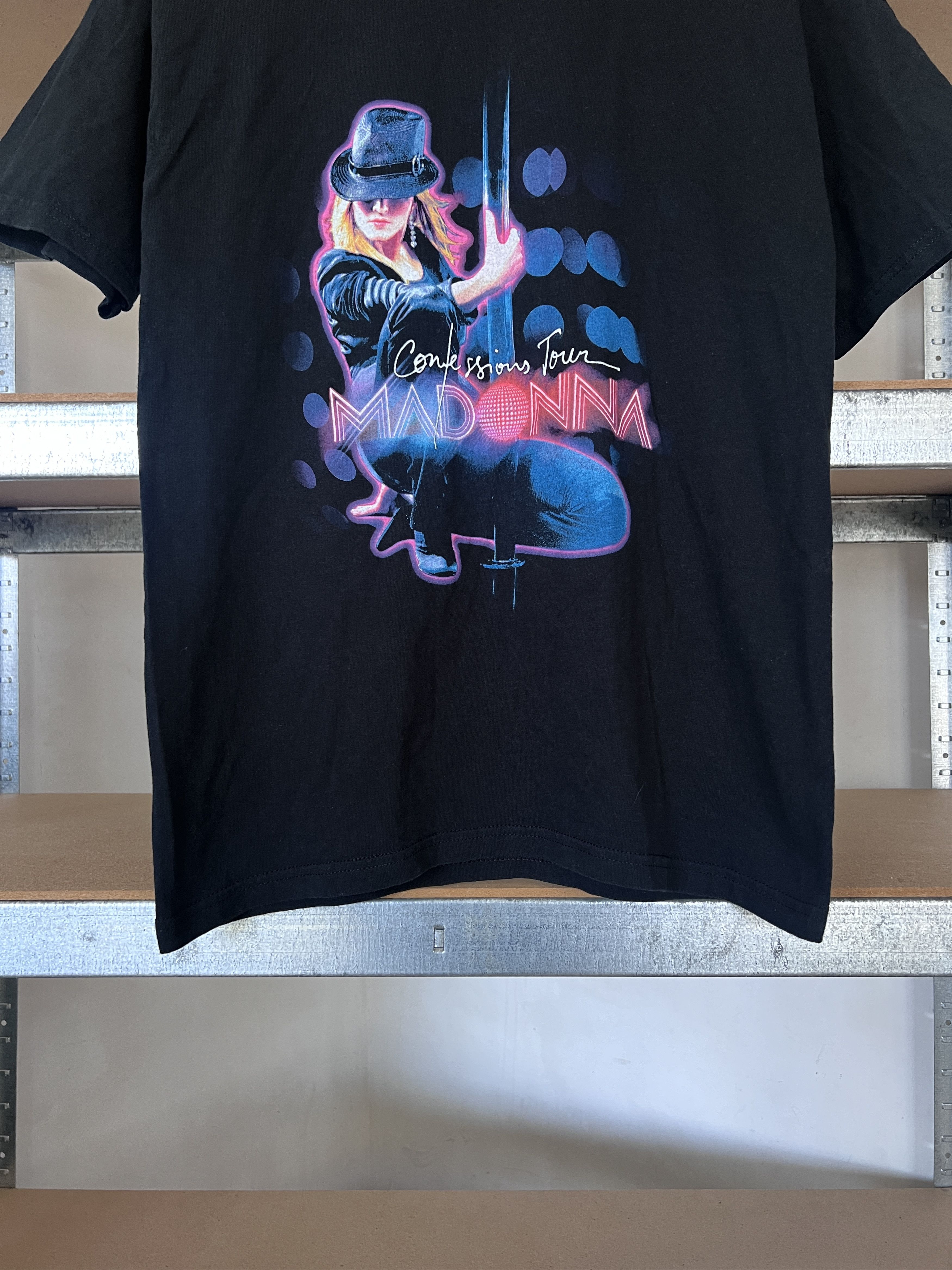 Band Tees Vintage 2006 Madonna Confessions Tour T-shirt Size US M / EU 48-50 / 2 - 7 Thumbnail