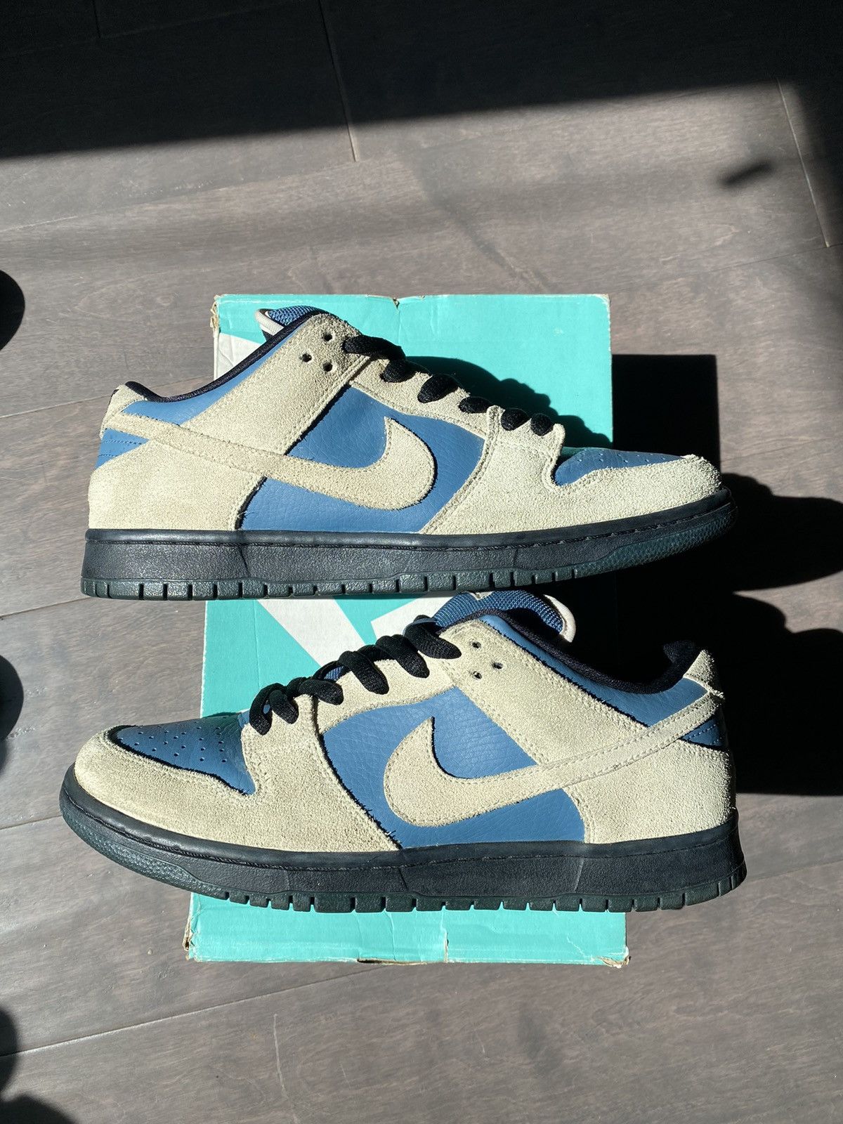 image of Nike Sb Dunk Low Thunderstorm Shoes in Cream, Men's (Size 9)