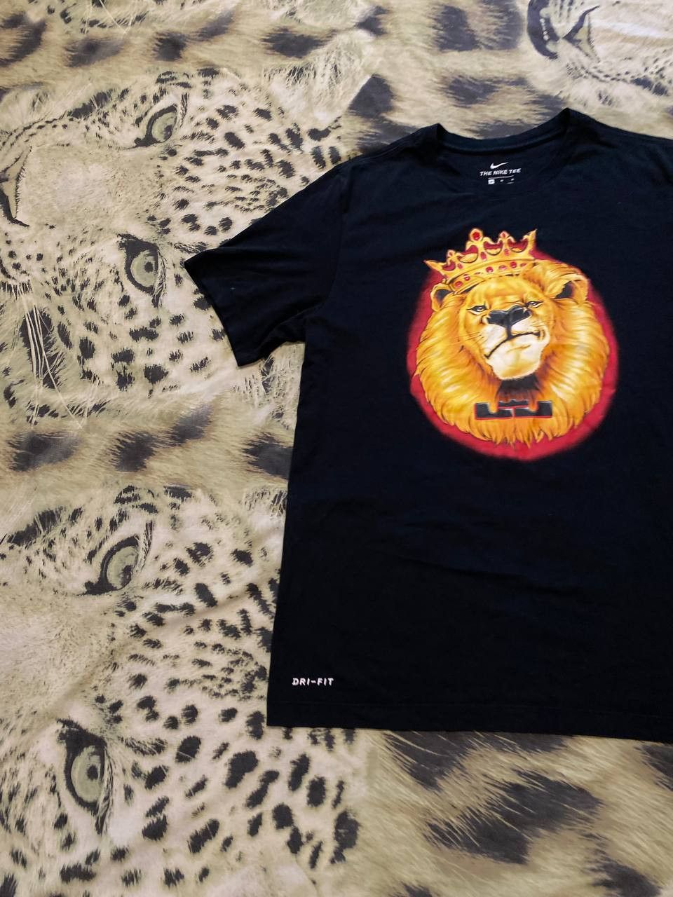 Nike THE NIKE TEE big print T-Shirt Streetwear Y2K Vintage black Size US M / EU 48-50 / 2 - 8 Thumbnail
