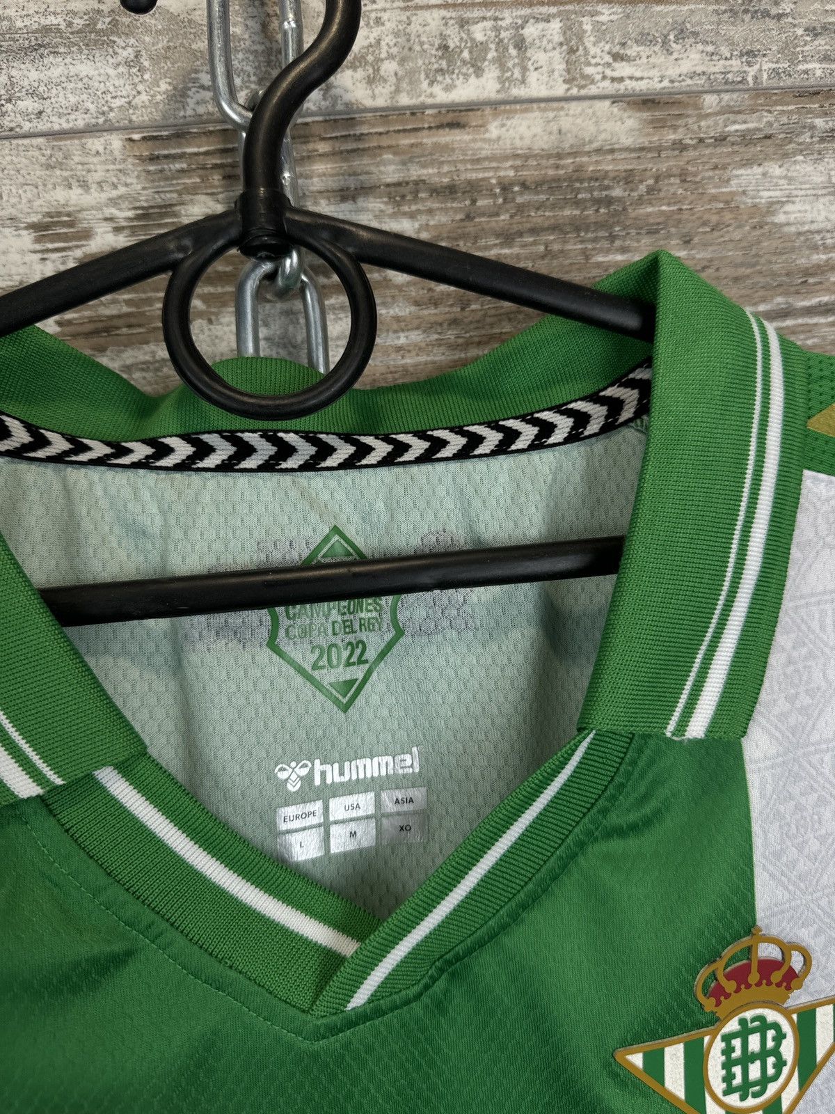Hummel × Vintage Mens Vintage Hummel Real Betis T-shirt soccer jersey tee Size US M / EU 48-50 / 2 - 10 Thumbnail
