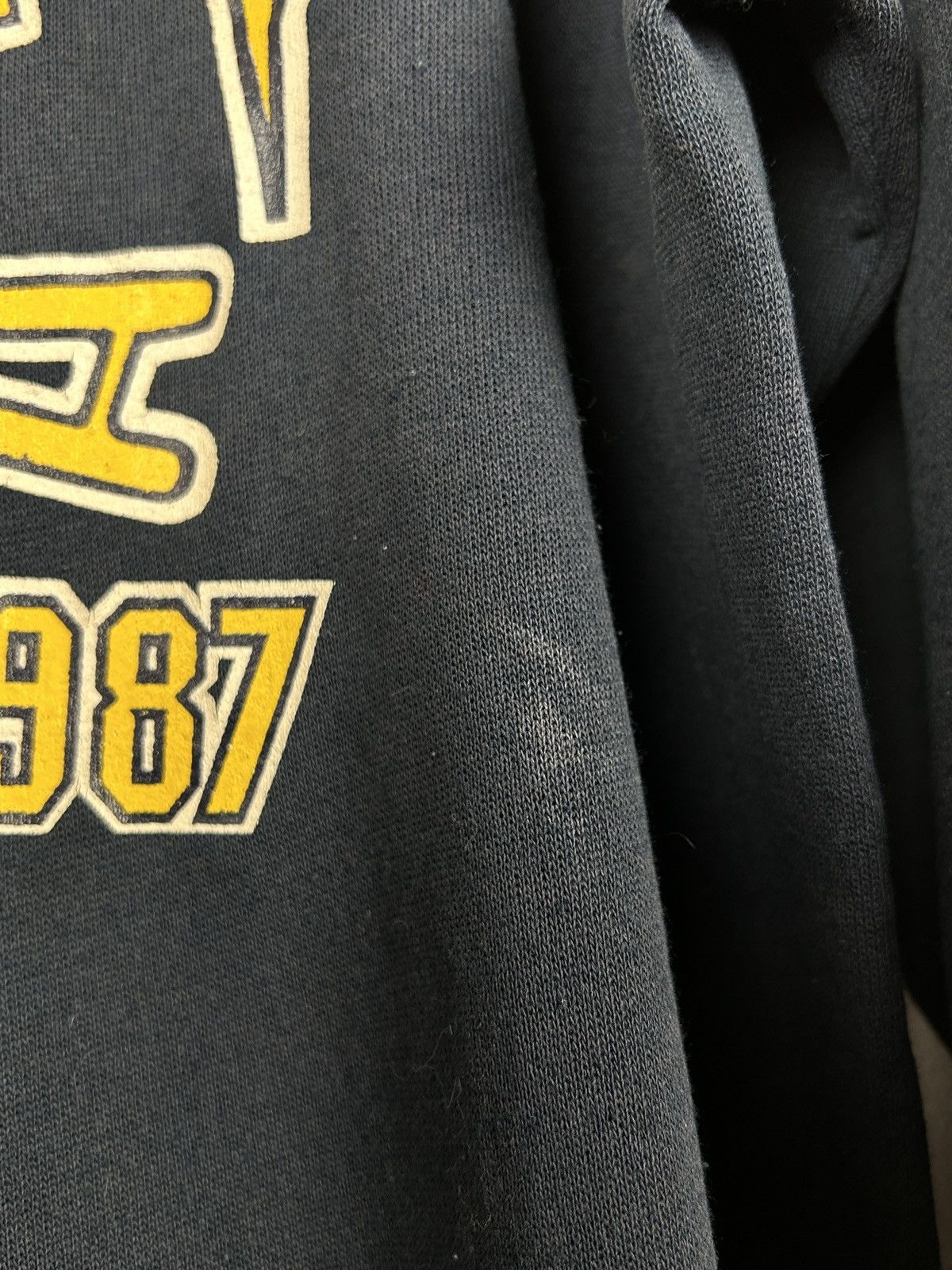 NCAA 80s Vintage Michigan Wolverines Rose Bown 1987 Sweatshirt Size US S / EU 44-46 / 1 - 4 Thumbnail