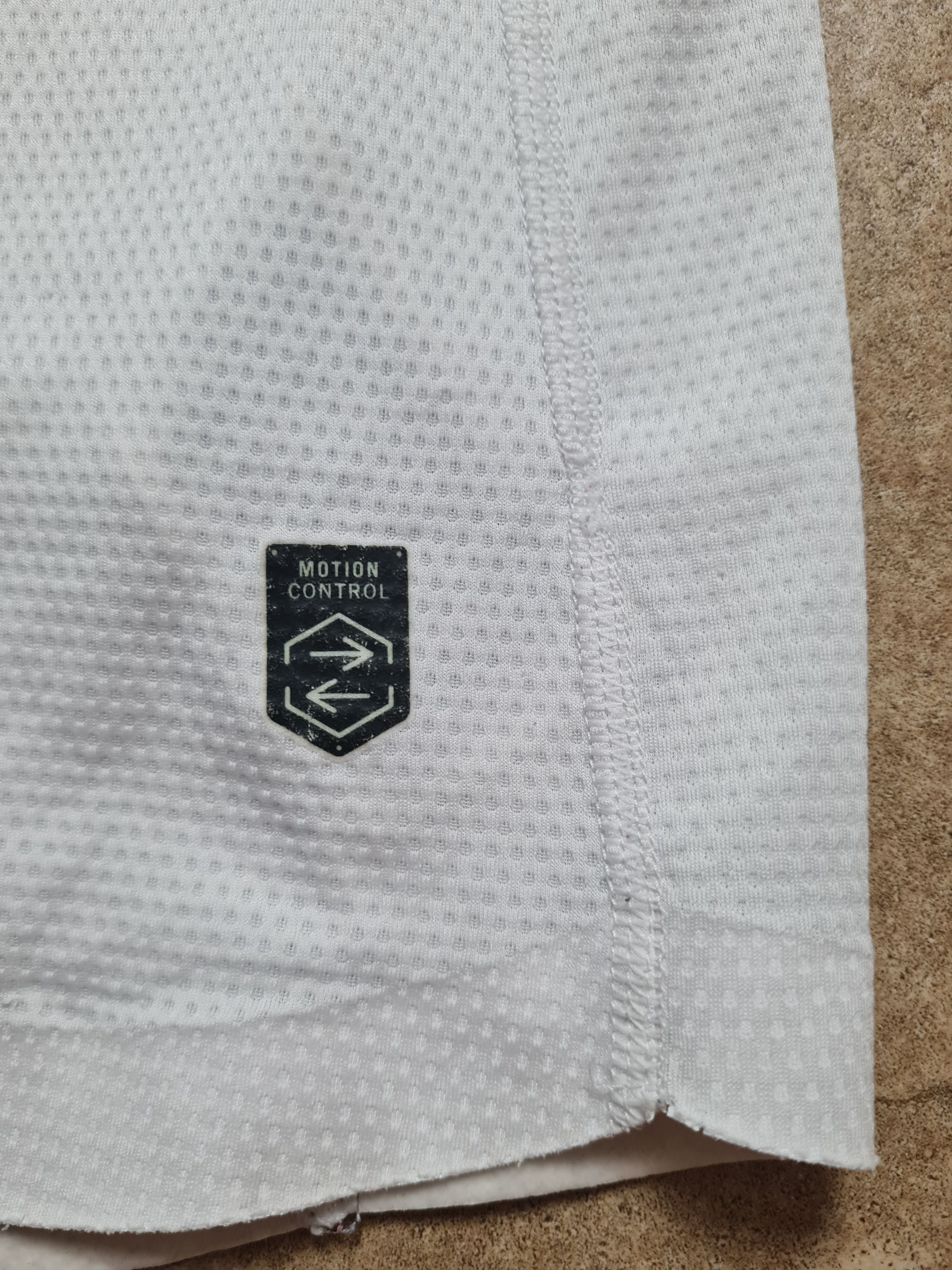 Umbro Football Shirt Peru Home Soccer Jersey 2015-2016 Umbro Size US M / EU 48-50 / 2 - 14 Thumbnail