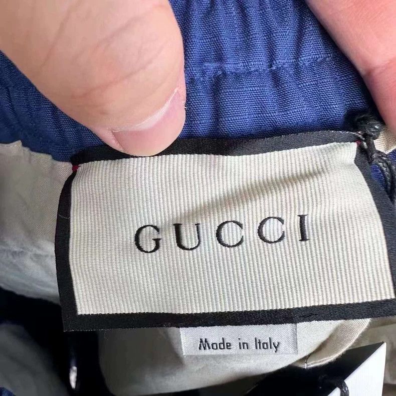Gucci Gucci Shorts with a belt on the back 2503-Nextarrow Size US 30 / EU 46 - 4 Thumbnail