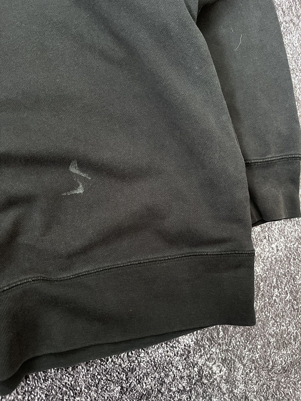 Uniqlo UNIQLO VERDY GETA MOVE ON FADED BLACK HOODIE Size US M / EU 48-50 / 2 - 3 Thumbnail