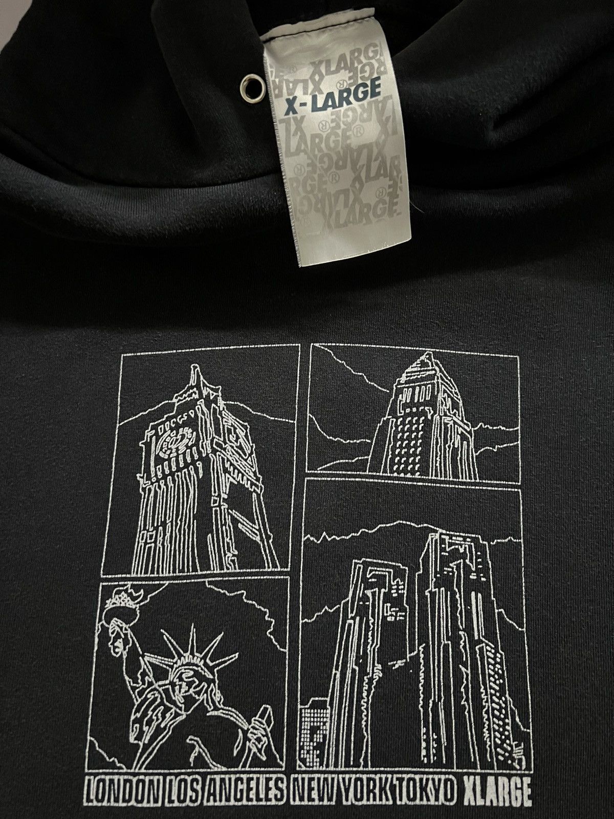 Xlarge Vintage Distressed X-Large LONDON LA NY TOKYO Hoodie Size US XL / EU 56 / 4 - 8 Thumbnail