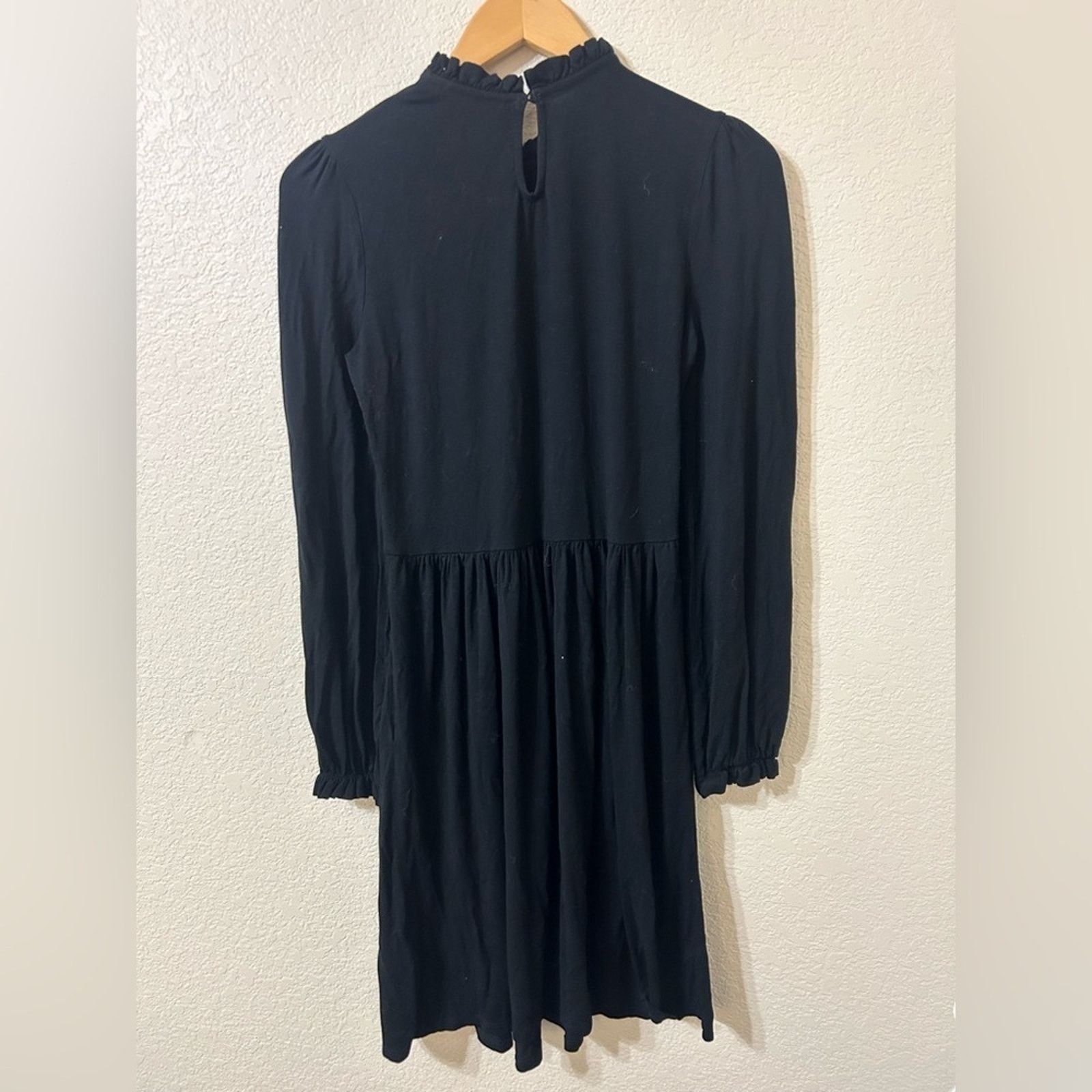 clara jersey dress boden Knit Ruffle Shirt in Black expensive looking outfit