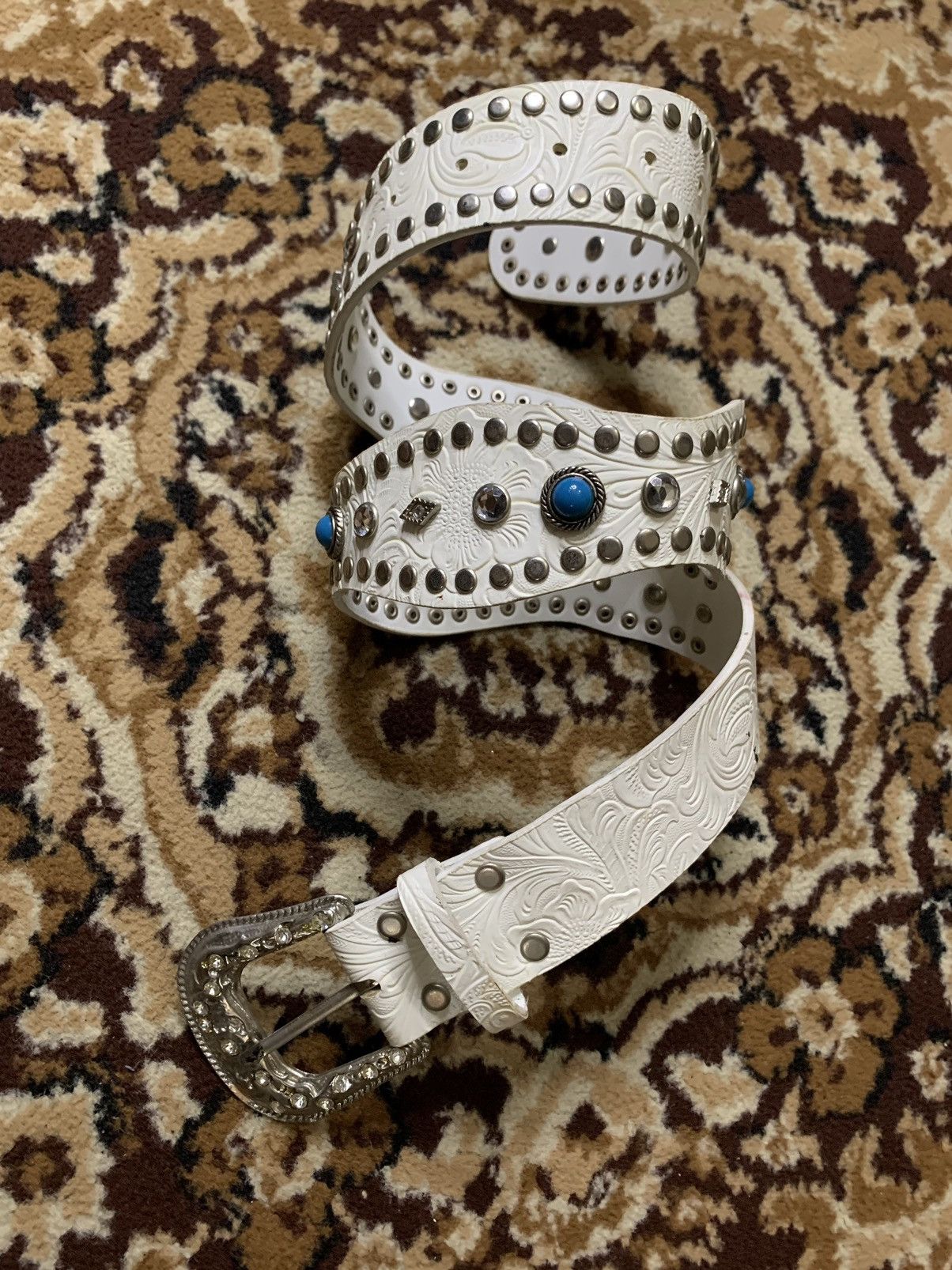 Vintage STUDDED BELT Size 30 - 1 Thumbnail