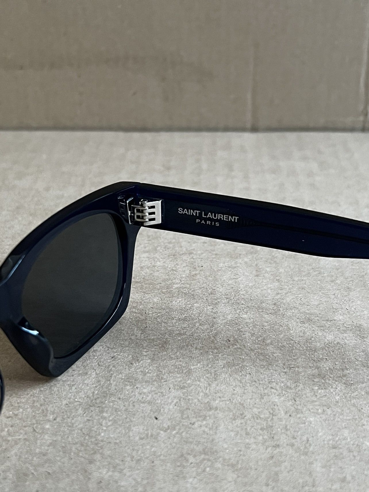 Saint Laurent Paris SL 402 sunglasses Size ONE SIZE - 5 Thumbnail
