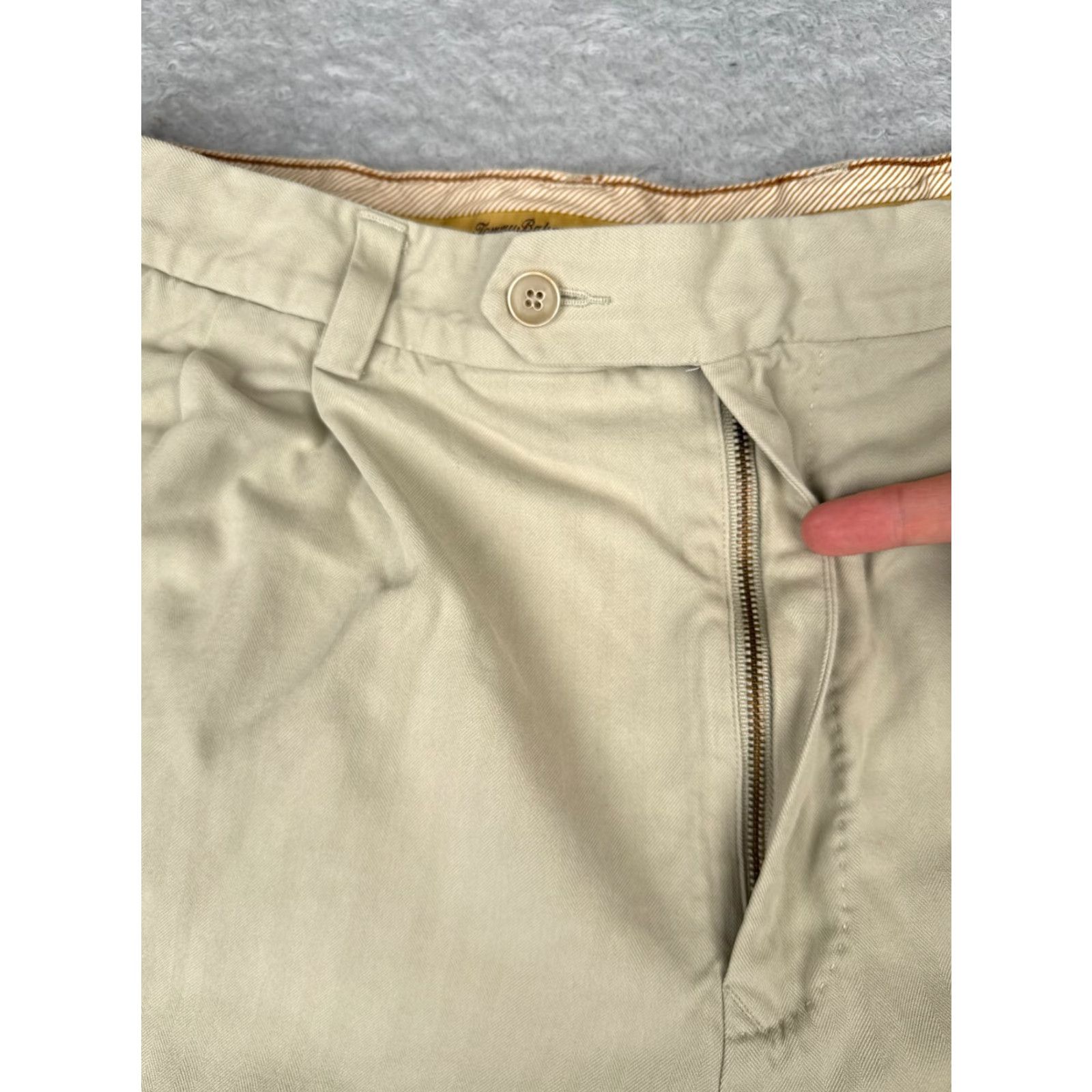 Tommy Bahama Tommy Bahama Shorts Adult 38 Beige Pleated Silk Chino Casual Beach Mens Size US 38 / EU 54 - 6 Thumbnail