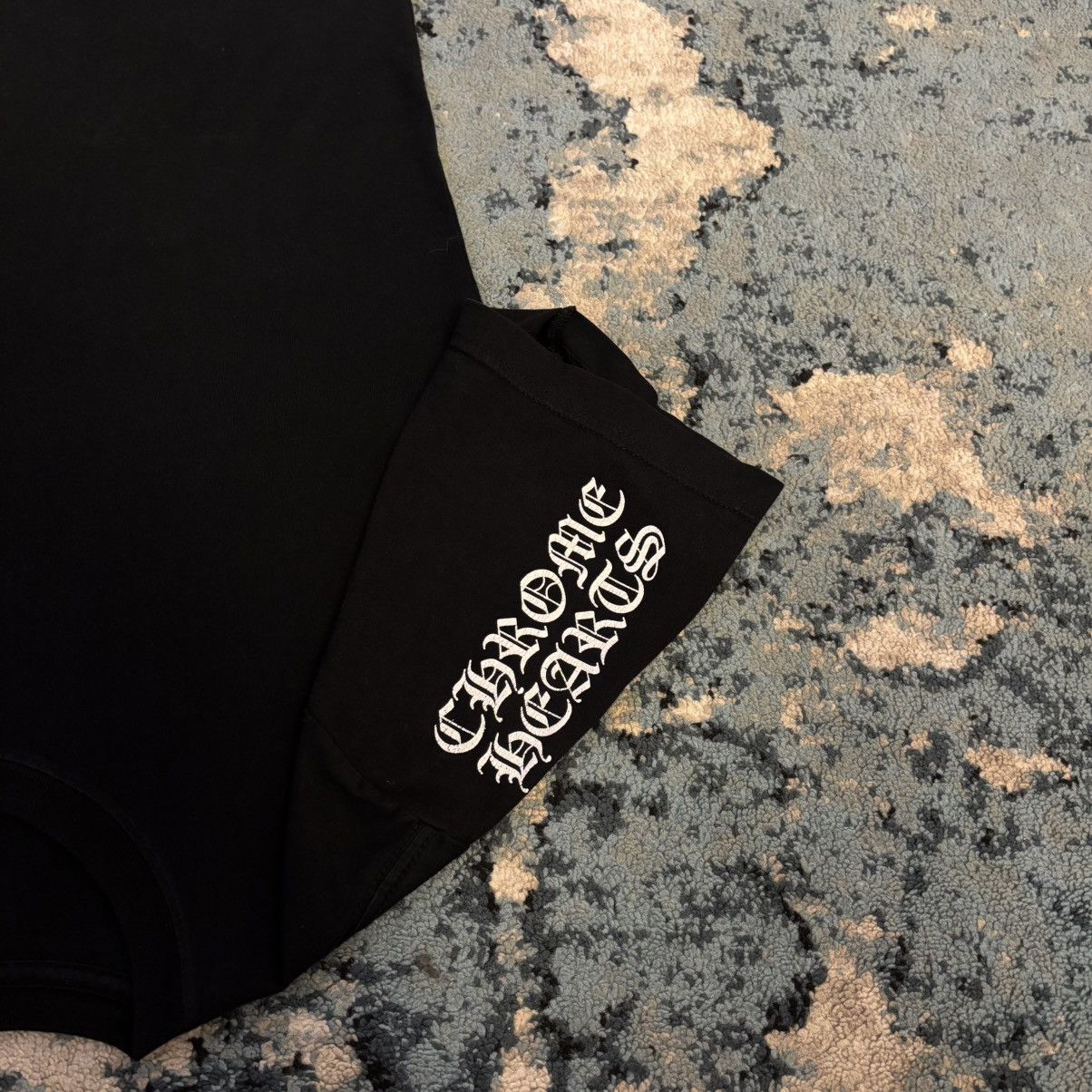 Chrome Hearts Chrome Hearts Cemetery Cross Logo T Shirt Size Small Size US S / EU 44-46 / 1 - 3 Thumbnail