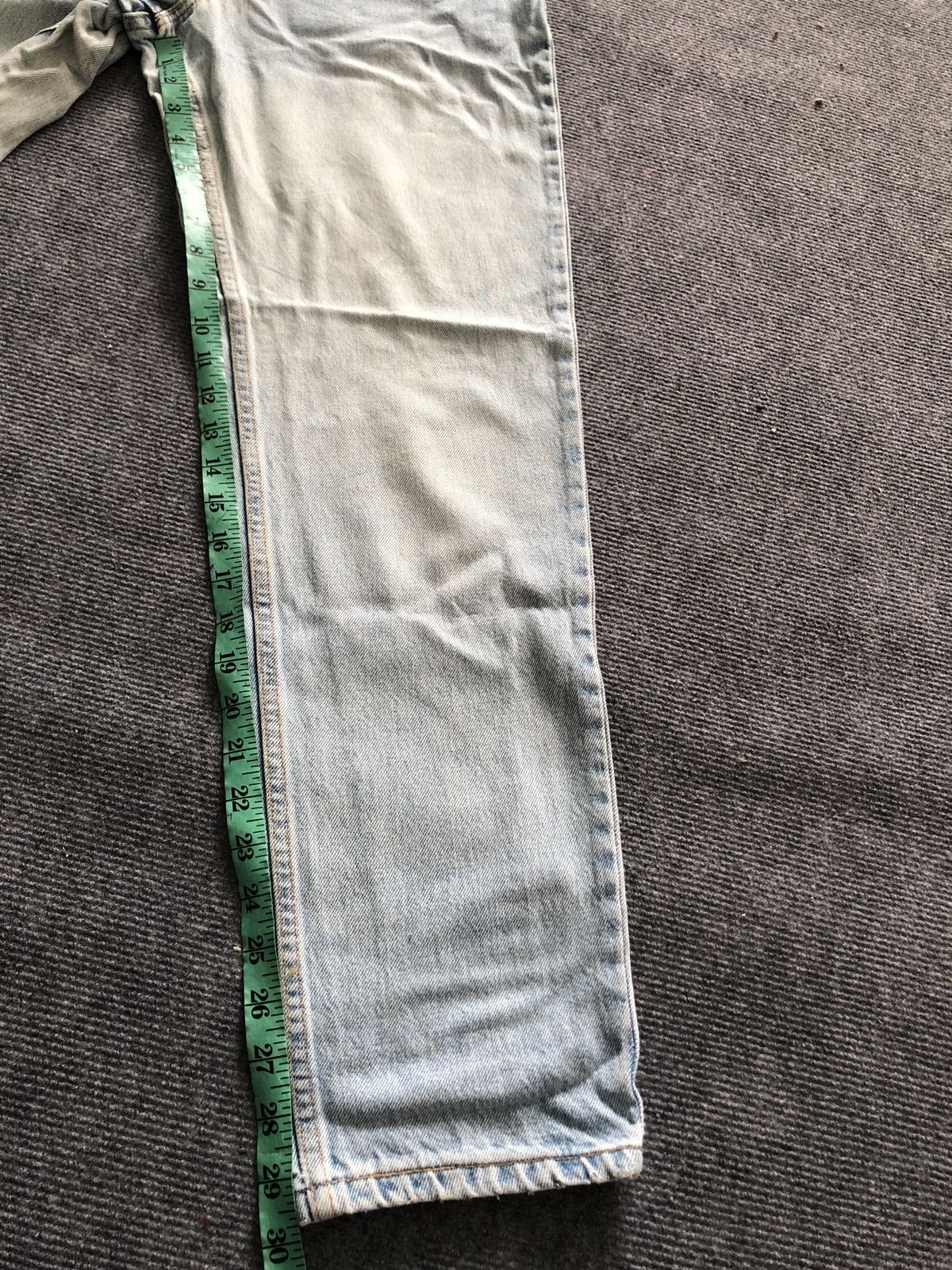 Levi's Light Blue Vintage Levis 550 Relaxed Fit Tapered Leg 28x30.5 Size 28" / US 6 / IT 42 - 17 Thumbnail