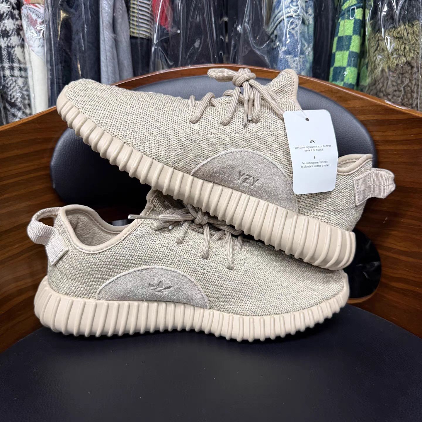 Adidas Adidas Yeezy 350 V2 Desert Sage K15 Size US 8 / EU 41 - 7 Thumbnail