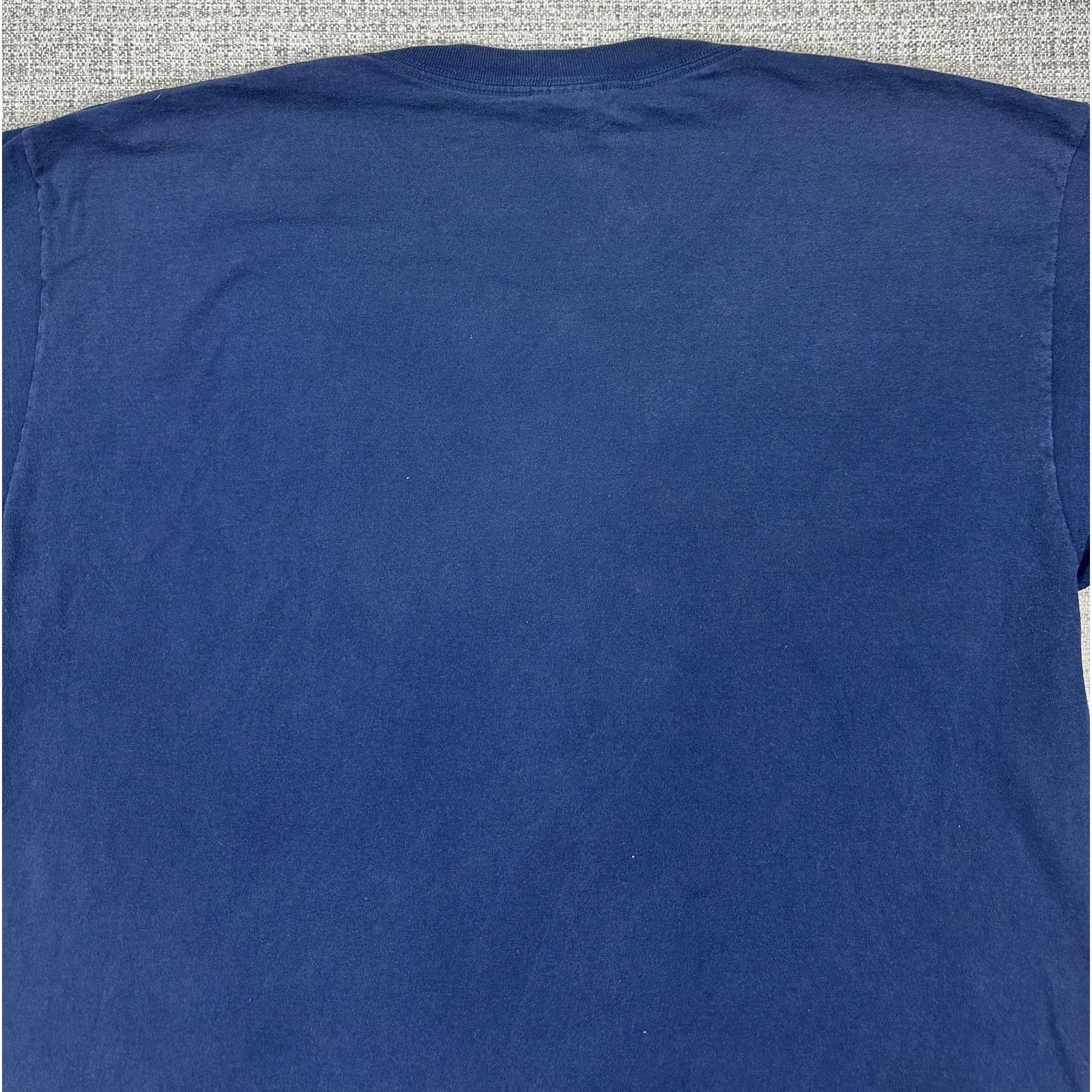 Nutmeg UConn Huskies Shirt XL Blue Nutmeg Mills College USA 90s Size US XL / EU 56 / 4 - 13 Thumbnail