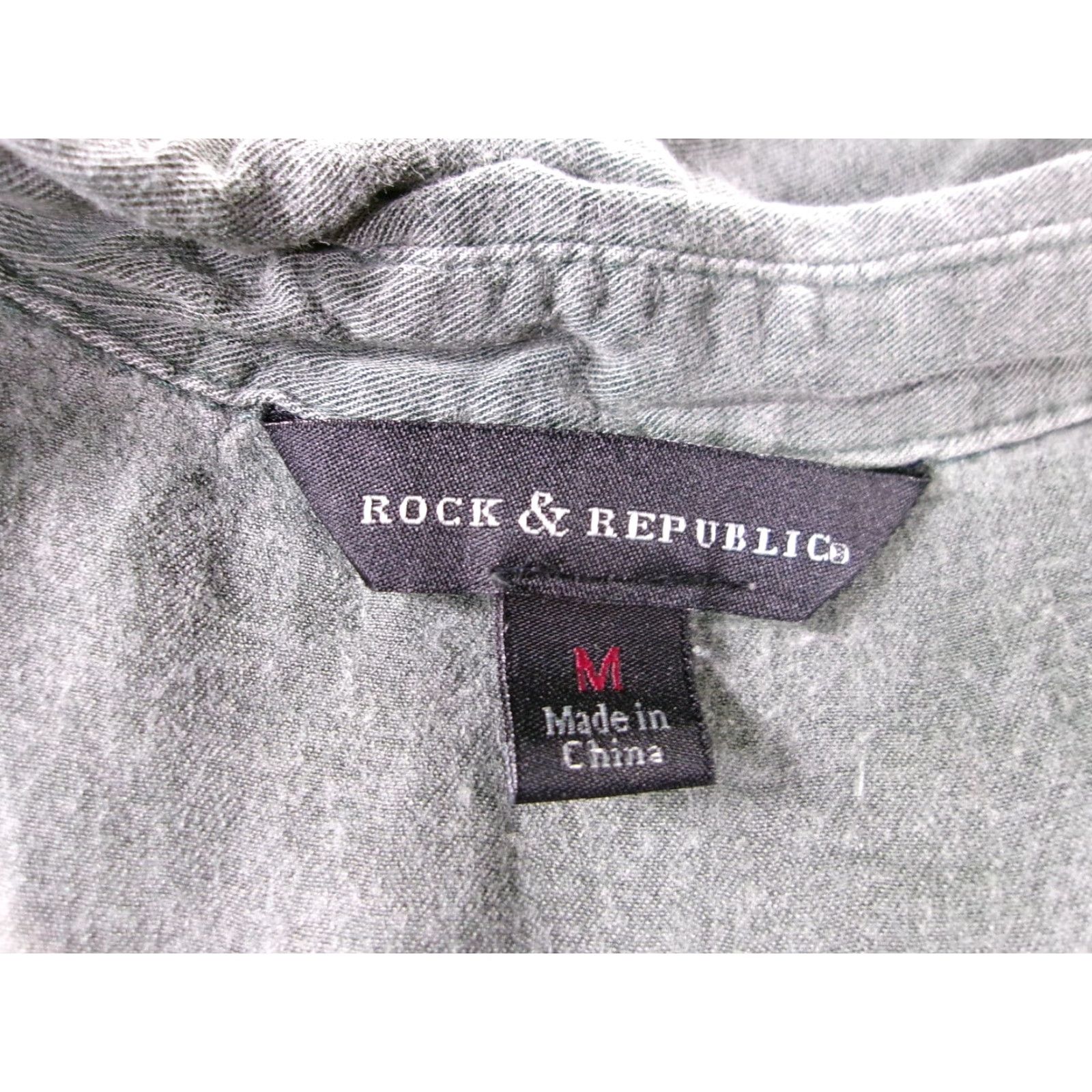 Vintage Rock & Republic Shirt Women Medium Washed Green Long Sleeve Button-Up Tunic Casual Vintage: Army Pattern Size M / US 6-8 / IT 42-44 - 6 Thumbnail