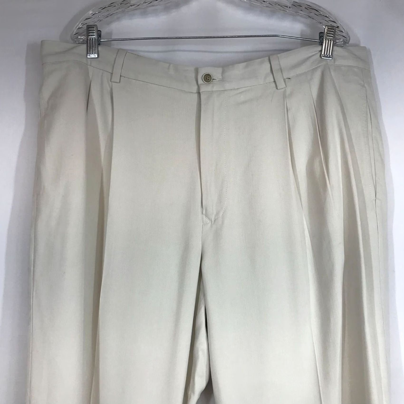 Tommy Bahama TOMMY BAHAMA Pants MEN Dress Pants Silk Beige 40x32 Regular Inseam 32 PLEATED Slacks Size US 40 / EU 56 - 2 Thumbnail