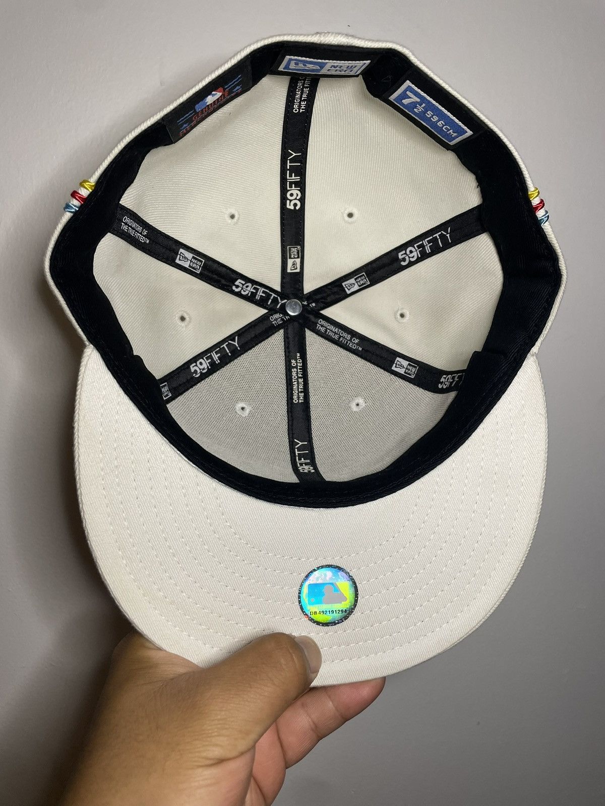 New Era Sz. 7 1/2 Vintage Y2K New York Yankees Fitted Size ONE SIZE - 10 Thumbnail