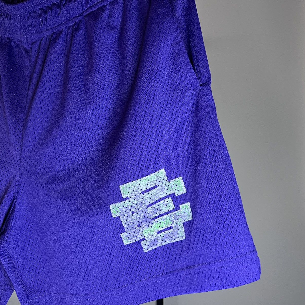 Eric Emanuel ERIC EMANUEL SHORTS PURPLE/GREEN Size US 34 / EU 50 - 3 Thumbnail