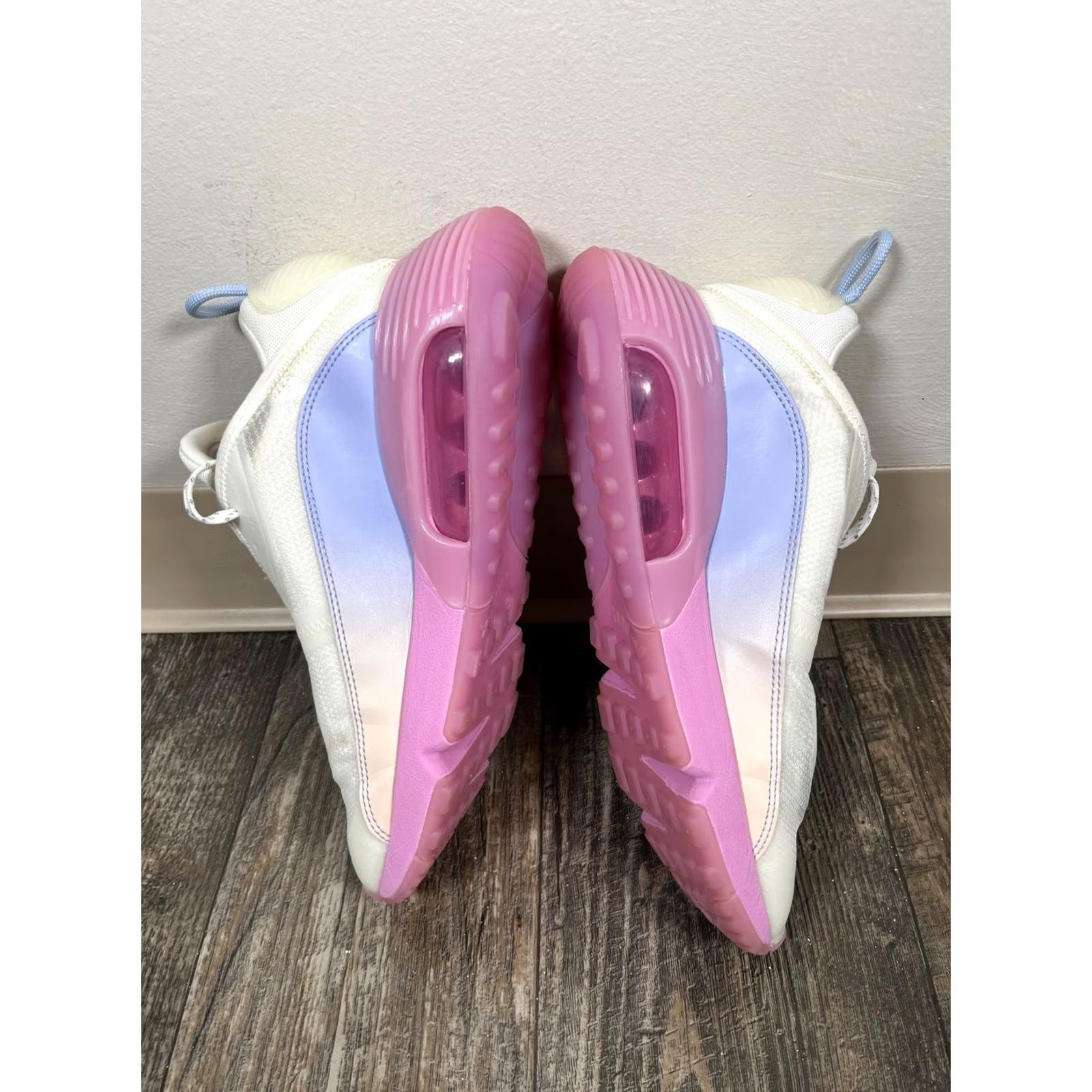 Nike Nike Air Max 2090 Womens Sneaker Size 9.5 White Silver CZ8130-100 Size US 10 / IT 40 - 3 Thumbnail