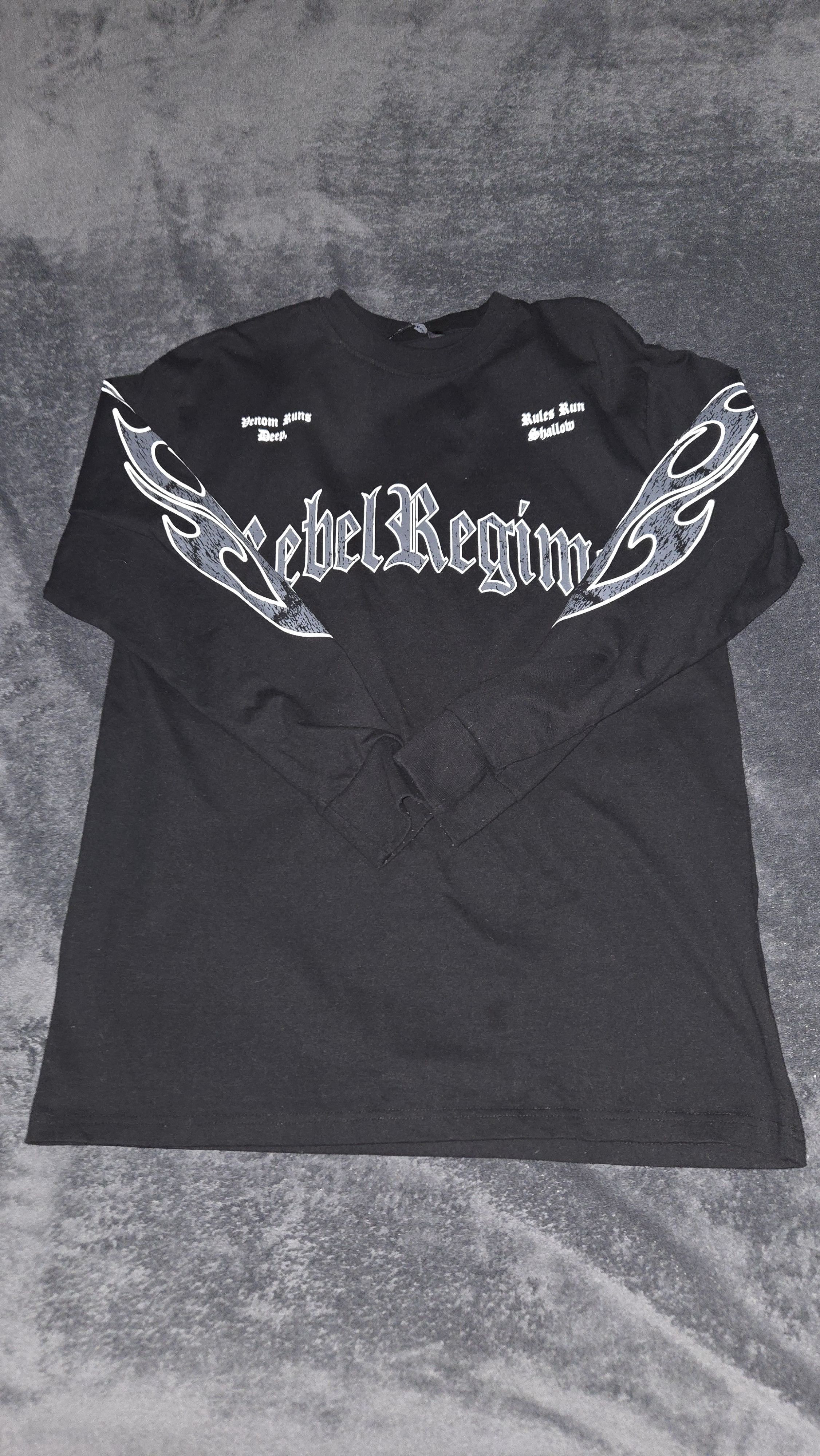 Other Snake long sleeve Size US L / EU 52-54 / 3 - 3 Thumbnail