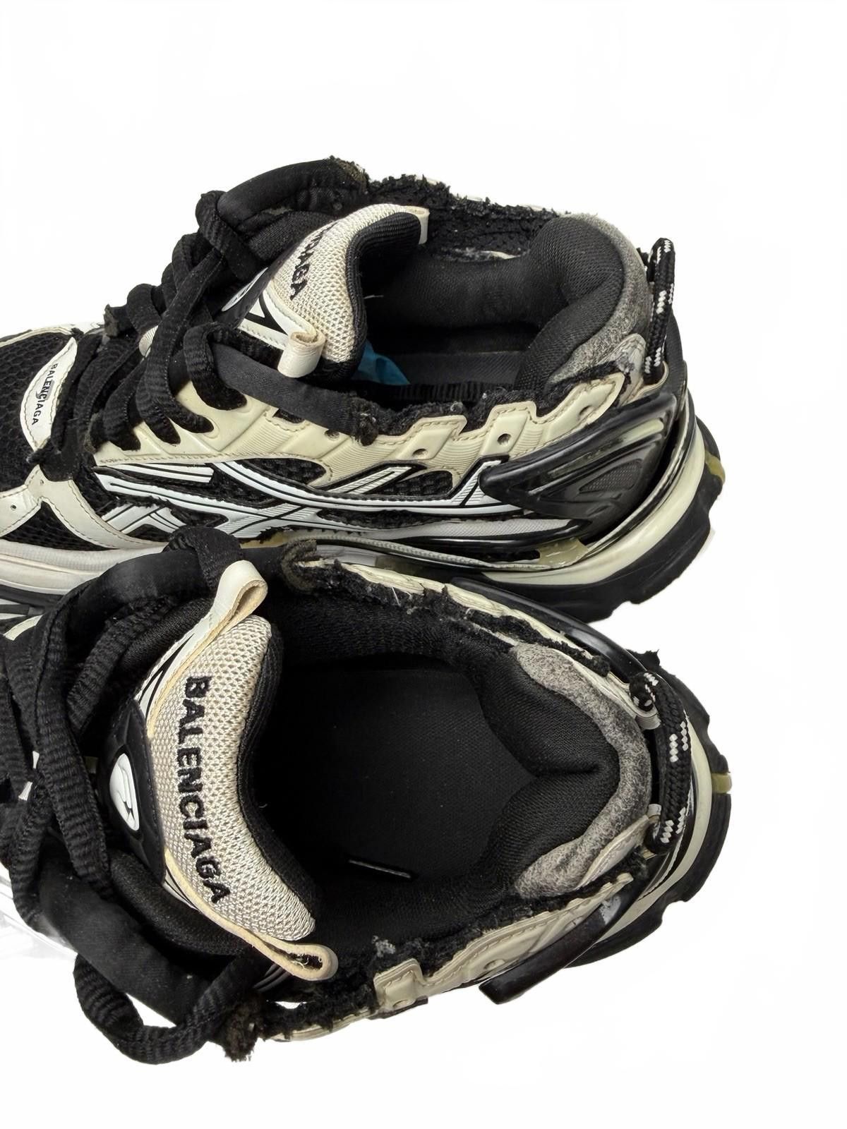 Balenciaga Balenciaga Runner Sneakers Distressed Men’s SZ 42 US 9 Size US 9 / EU 42 - 4 Thumbnail