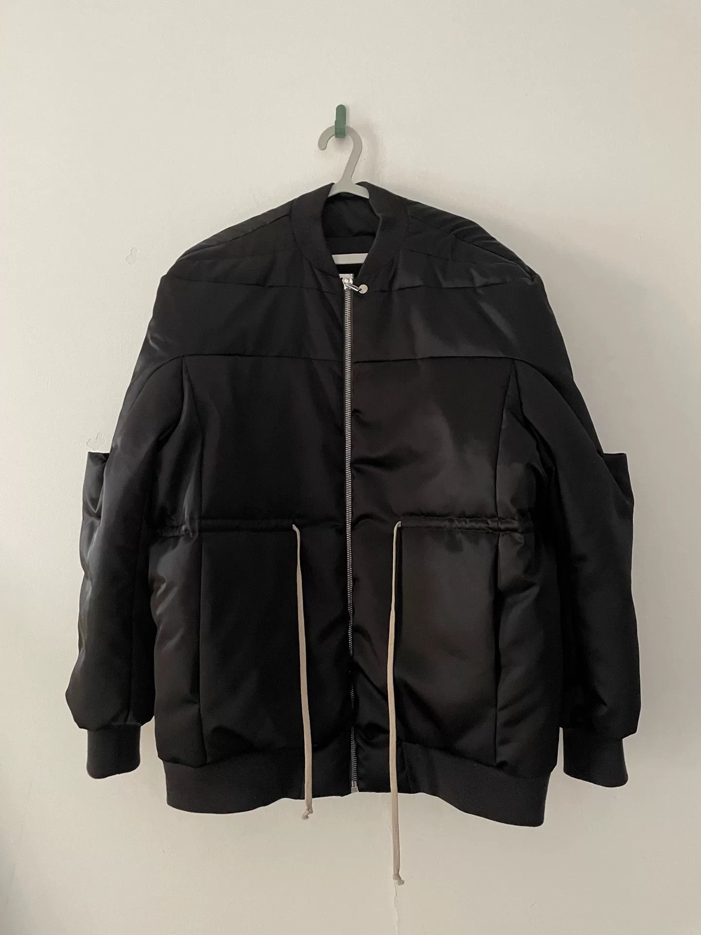 Rick Owens oversized black puffer jacket with waist tie Size US L / EU 52-54 / 3 - 1 Thumbnail