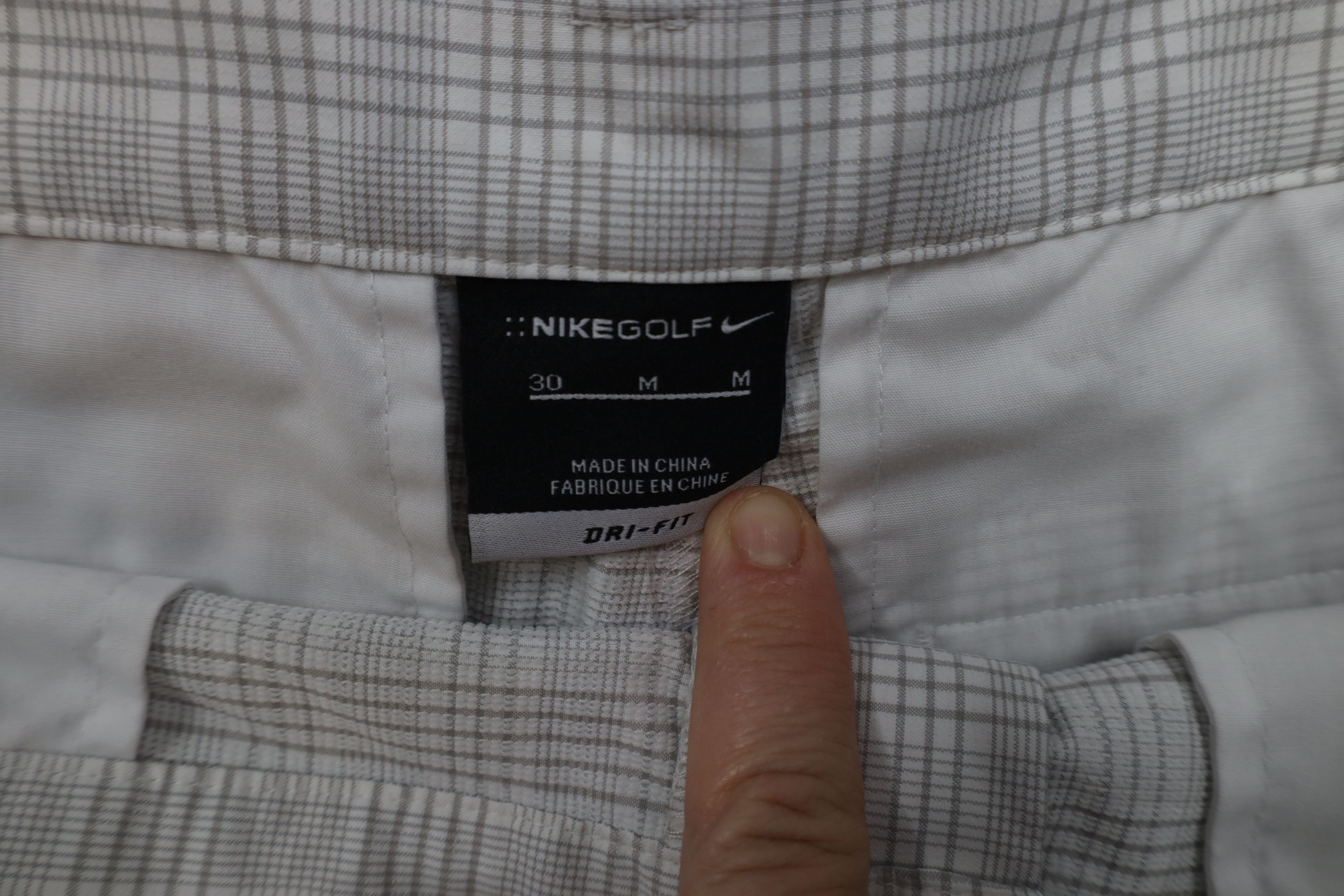 Nike × Vintage Nike Golf Front Tech Golfing Golf Chino Shorts Gray Plaid Size US 30 / EU 46 - 6 Thumbnail