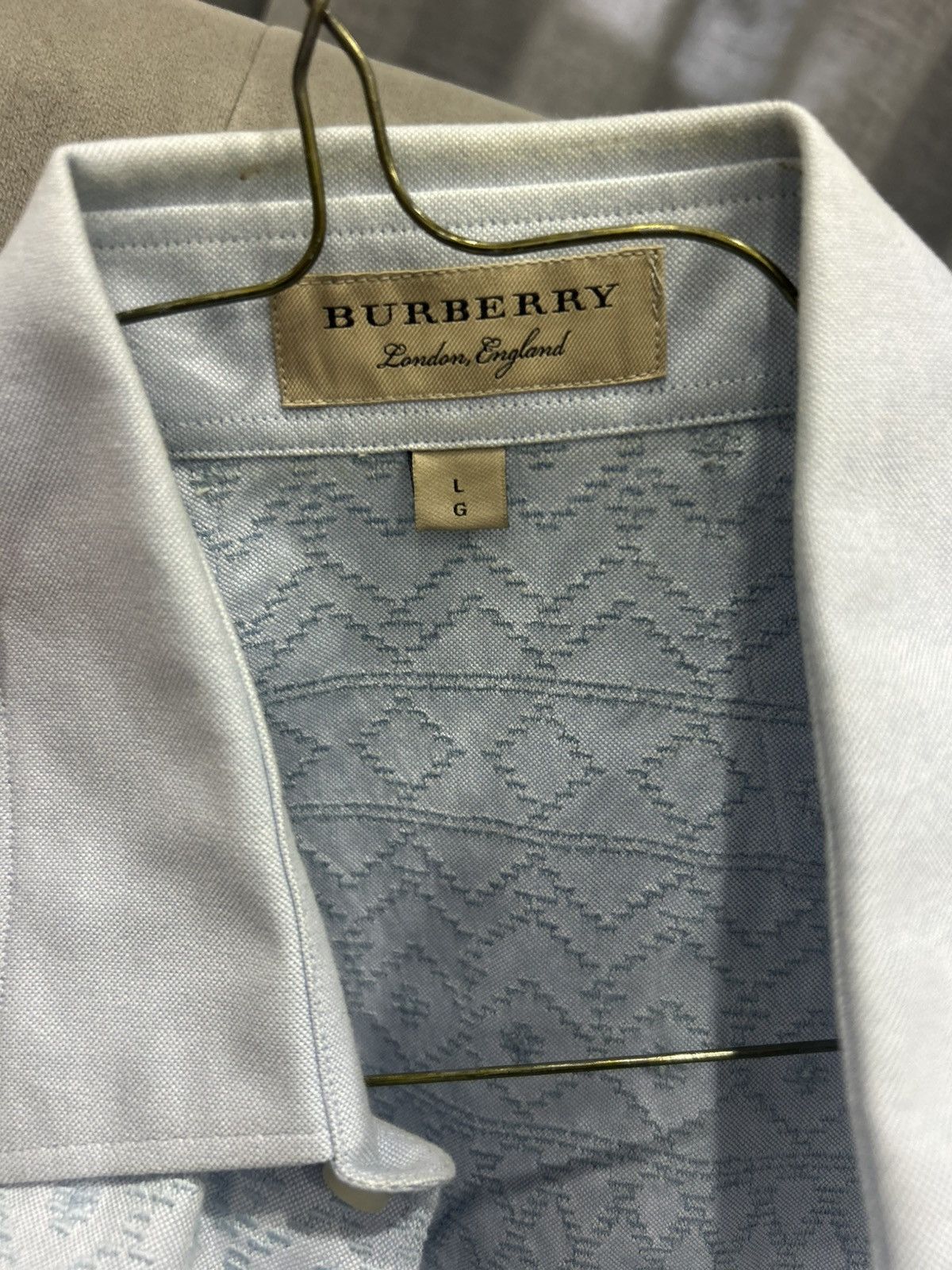 Burberry Burberry dress shirt. Worn a few times Size US L / EU 52-54 / 3 - 6 Thumbnail