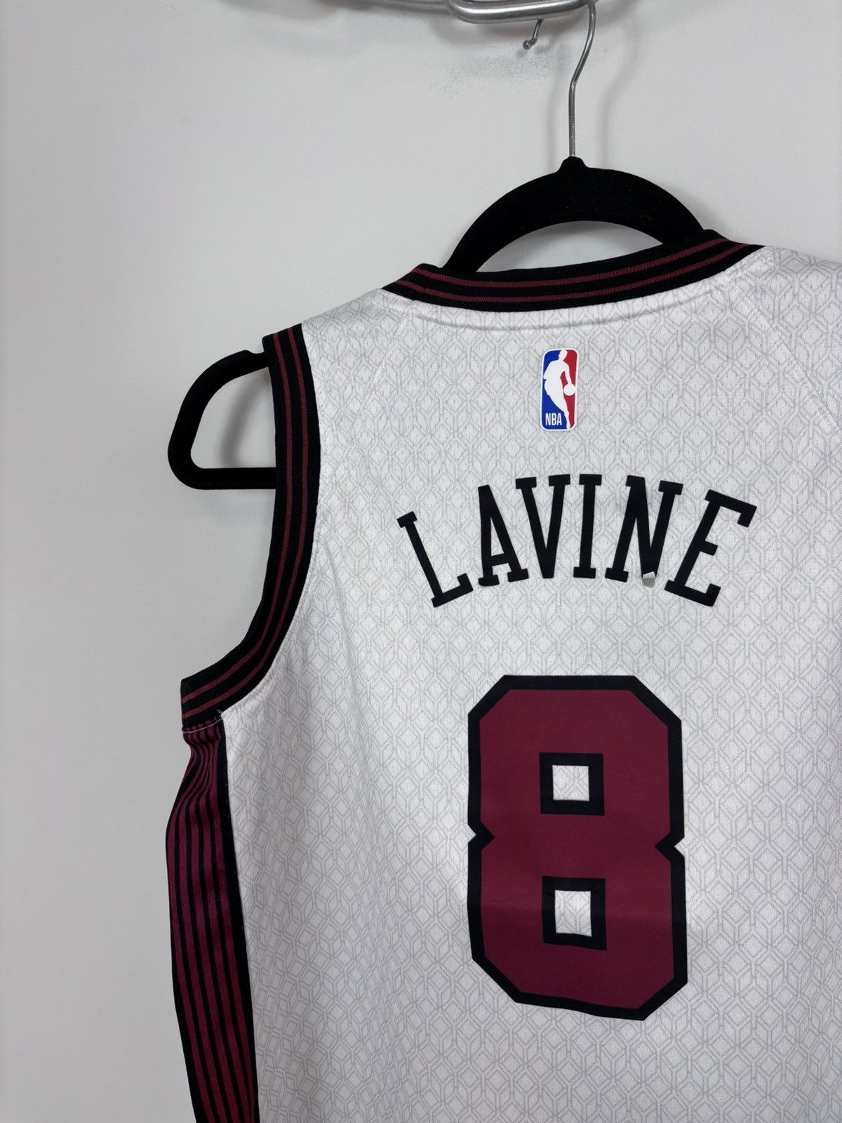 Nike Nike Chicago Bulls Zach Lavine #8 City Edition NBA Jersey Size US S / EU 44-46 / 1 - 17 Thumbnail