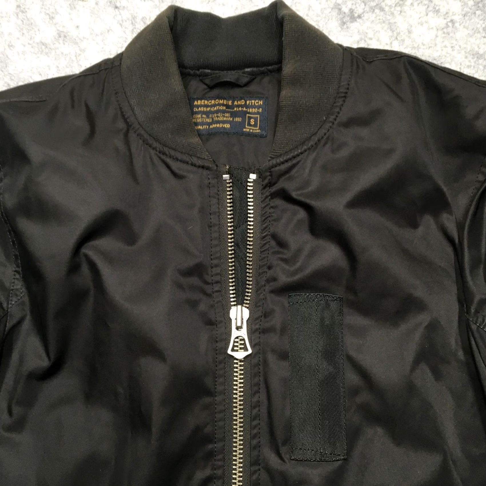Abercrombie & Fitch Abercrombie & Fitch Jacket Mens S Bomber MA-1 Flight Zip Black Talon Size US S / EU 44-46 / 1 - 5 Thumbnail