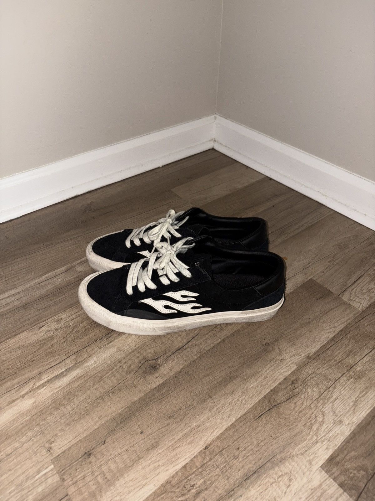 STRAYE Straye Low Top Sneakers Size US 13 / EU 46 - 4 Thumbnail