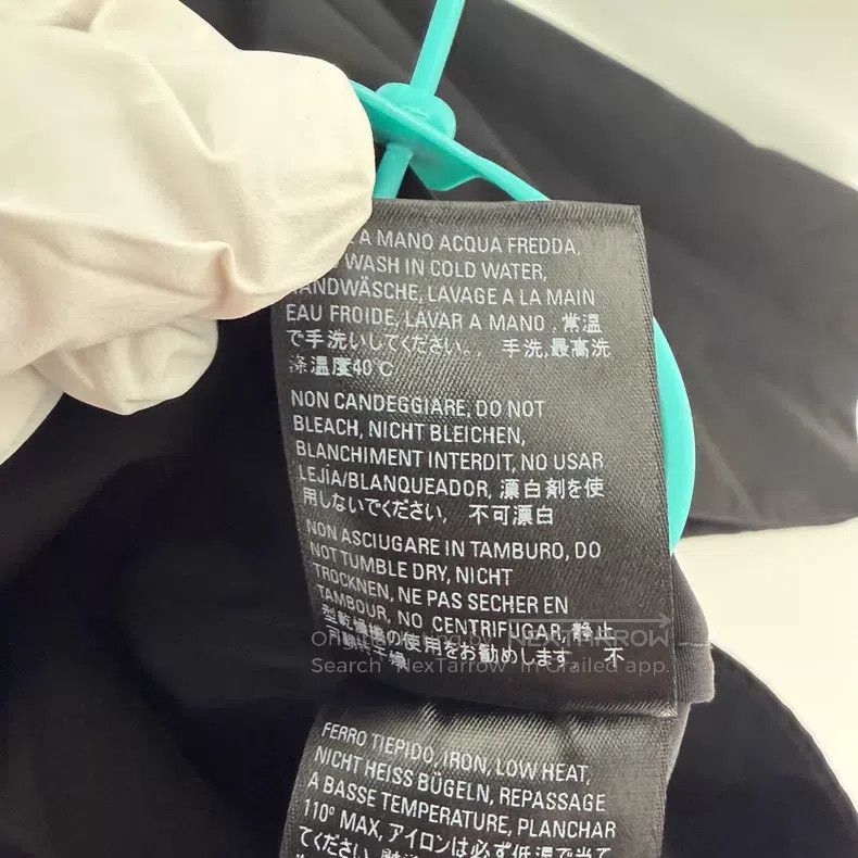 Balenciaga Balenciaga Black Letter Short Sleeve Shirt Size XS / US 0-2 / IT 36-38 - 7 Thumbnail