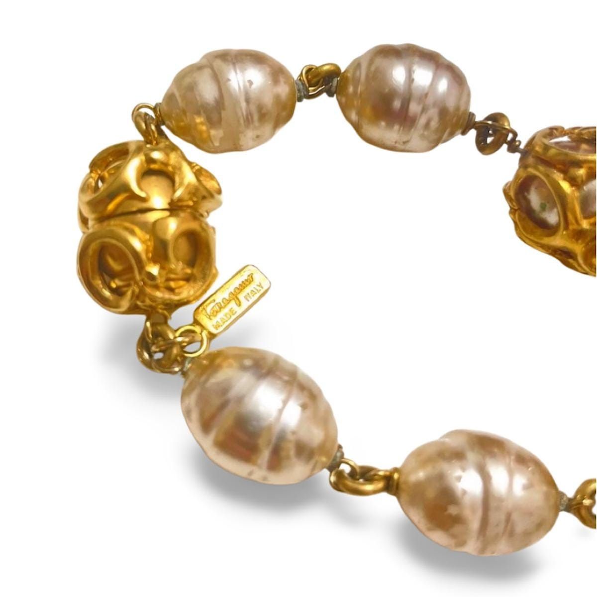 Salvatore Ferragamo Vintage Salvatore Ferragamo bracelet with faux pearls Size ONE SIZE - 3 Thumbnail