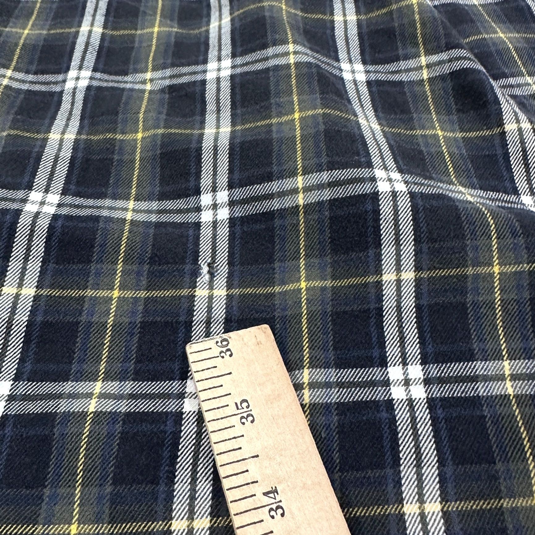 Brooks Brothers Brooks Brothers Flannel Shirt Men L Blue Yellow Plaid Button-Up Cotton Vintage: No (Frayed Note: Hole) Size US L / EU 52-54 / 3 - 5 Thumbnail