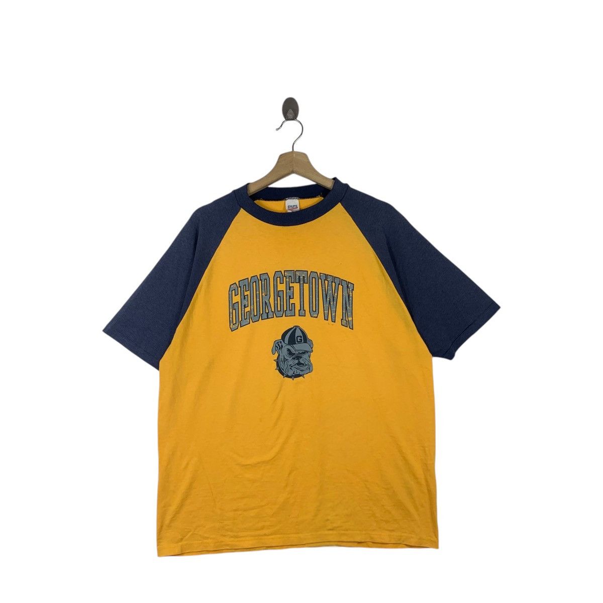 Vintage Vintage GEORGETOWN HOYAS BASKETBALL NCAA Tee Shirt Top Size US L / EU 52-54 / 3 - 1 Thumbnail