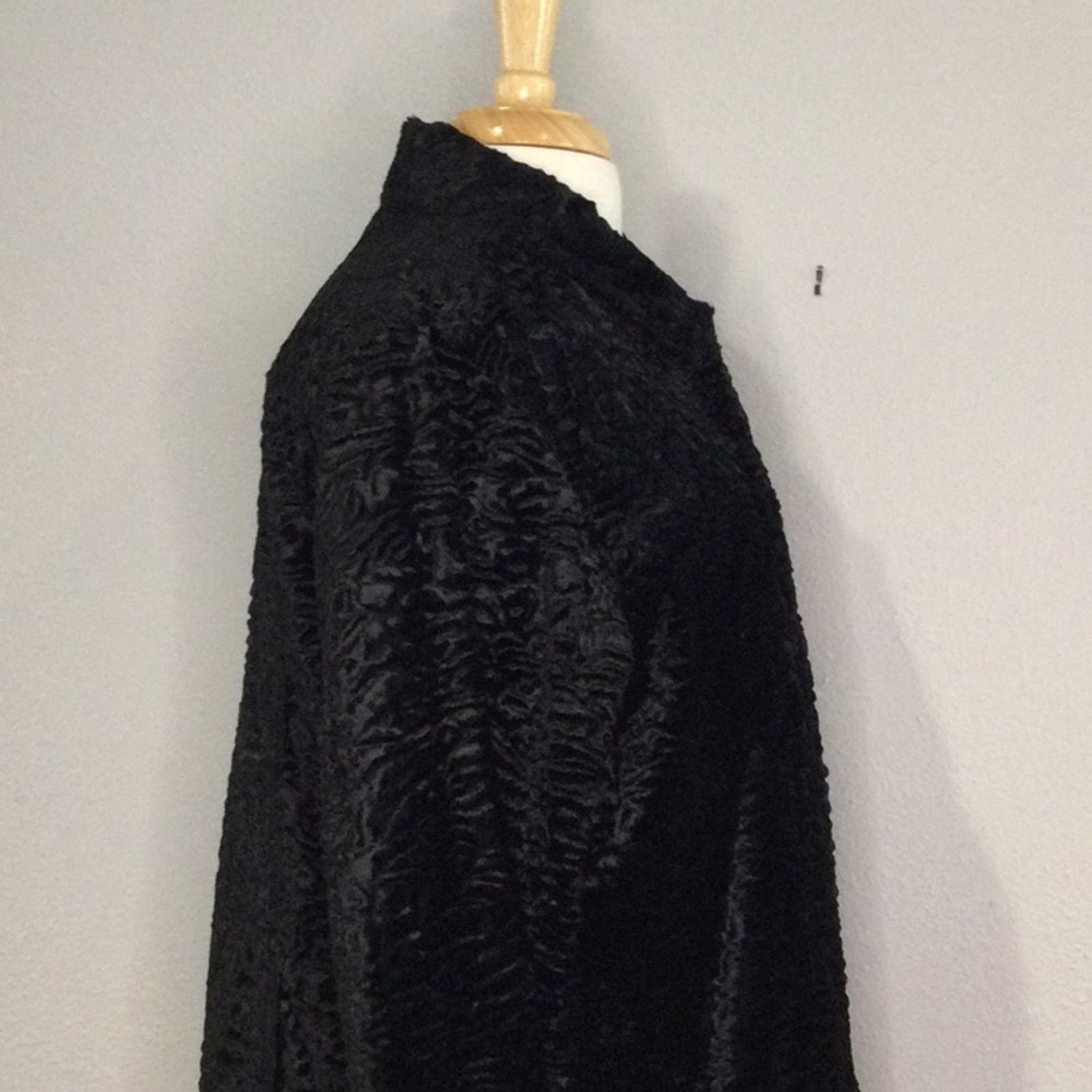 Chicos Chico's Design Vintage Black Velour Jacket Size 2/L/12 Size L / US 10 / IT 46 - 6 Thumbnail