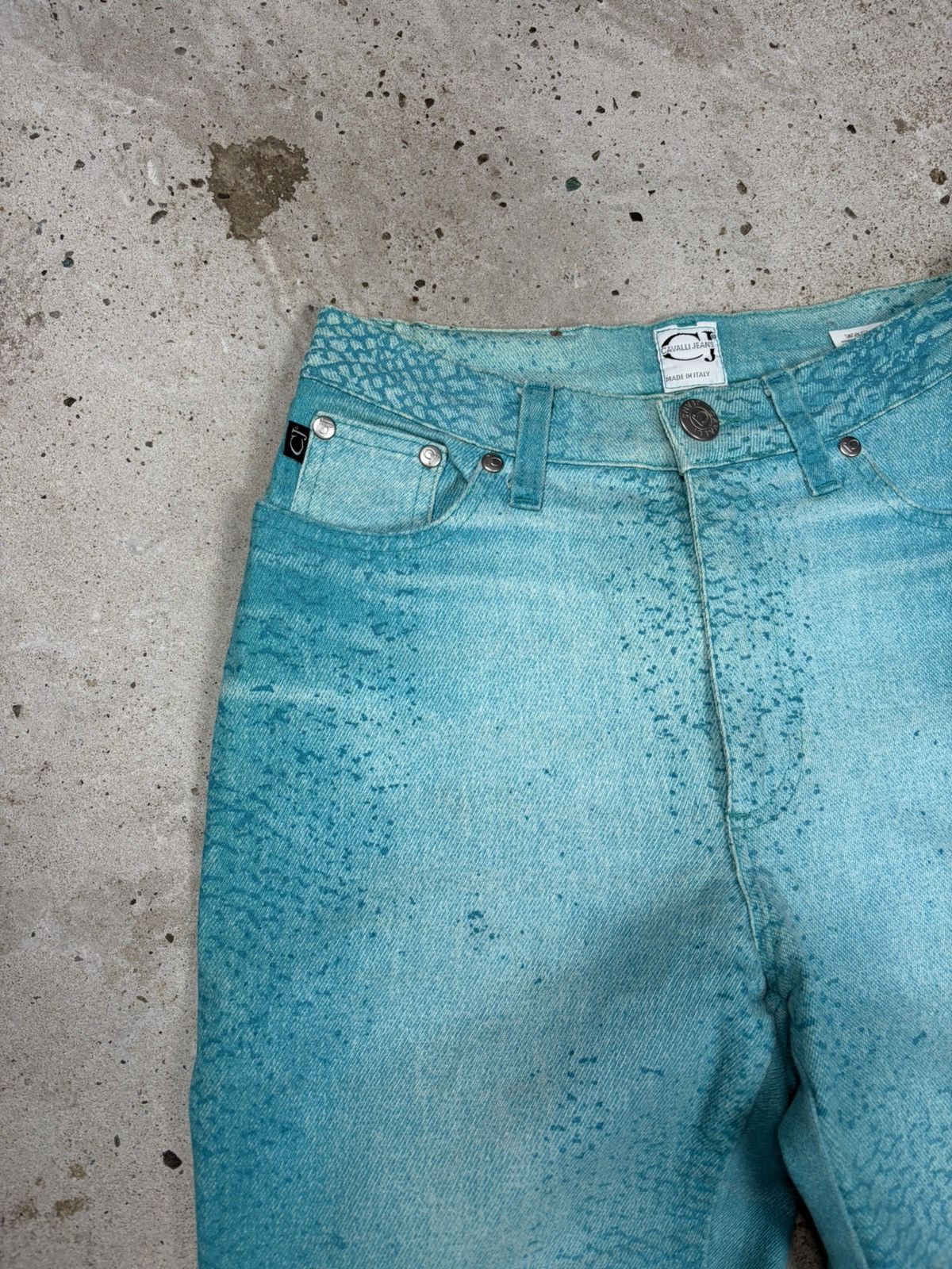 Roberto Cavalli Vintage 90s Roberto Cavalli Jeans Blue Fish Scale Denim Pant Size 28" / US 6 / IT 42 - 10 Thumbnail
