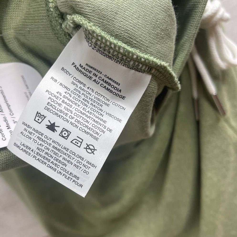 Nike Nike Sportswear Terry Shorts Women’s Plus Sz 1X (FB3137-386) Size 40" / US 18 - 7 Thumbnail