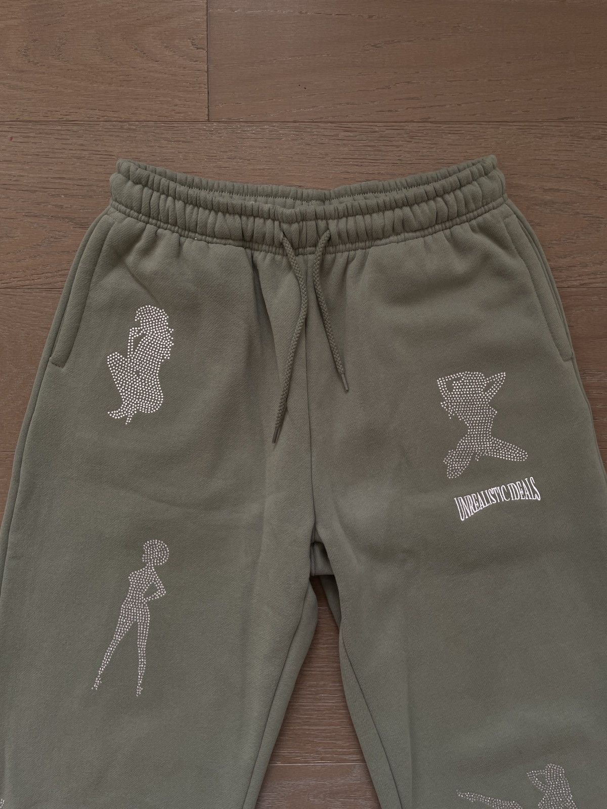Named Collective NAMED COLLECTIVE - GREEN RHINESTONE CAMO SWEATPANTS Size US 30 / EU 46 - 6 Thumbnail
