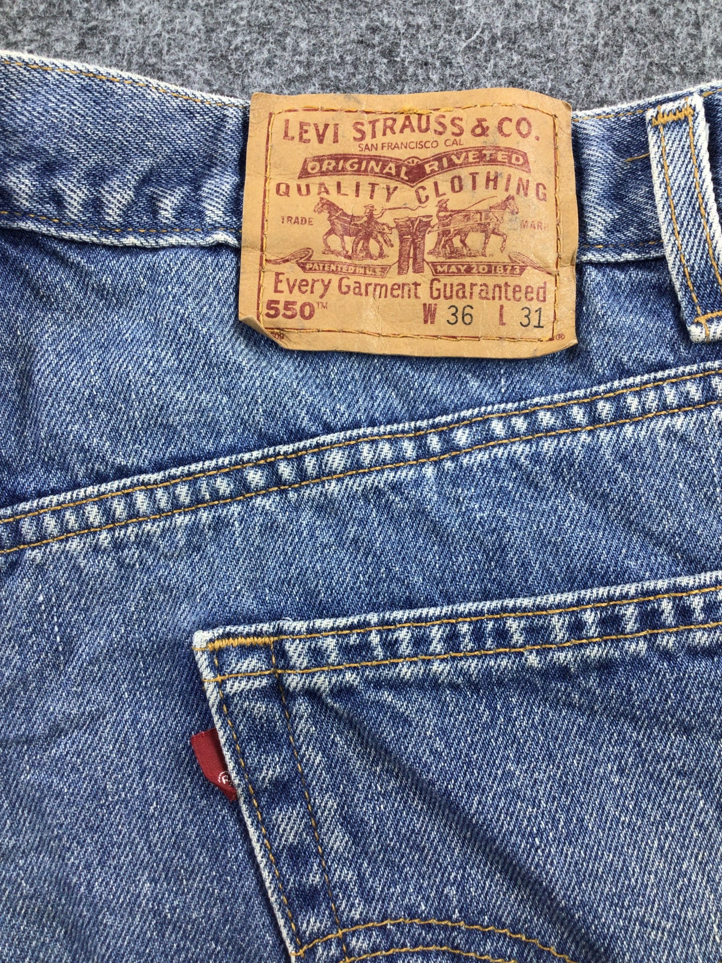 Levi's Vintage Levis Jeans Lot 550 Distressed Denim -J864 Size US 35 - 5 Thumbnail