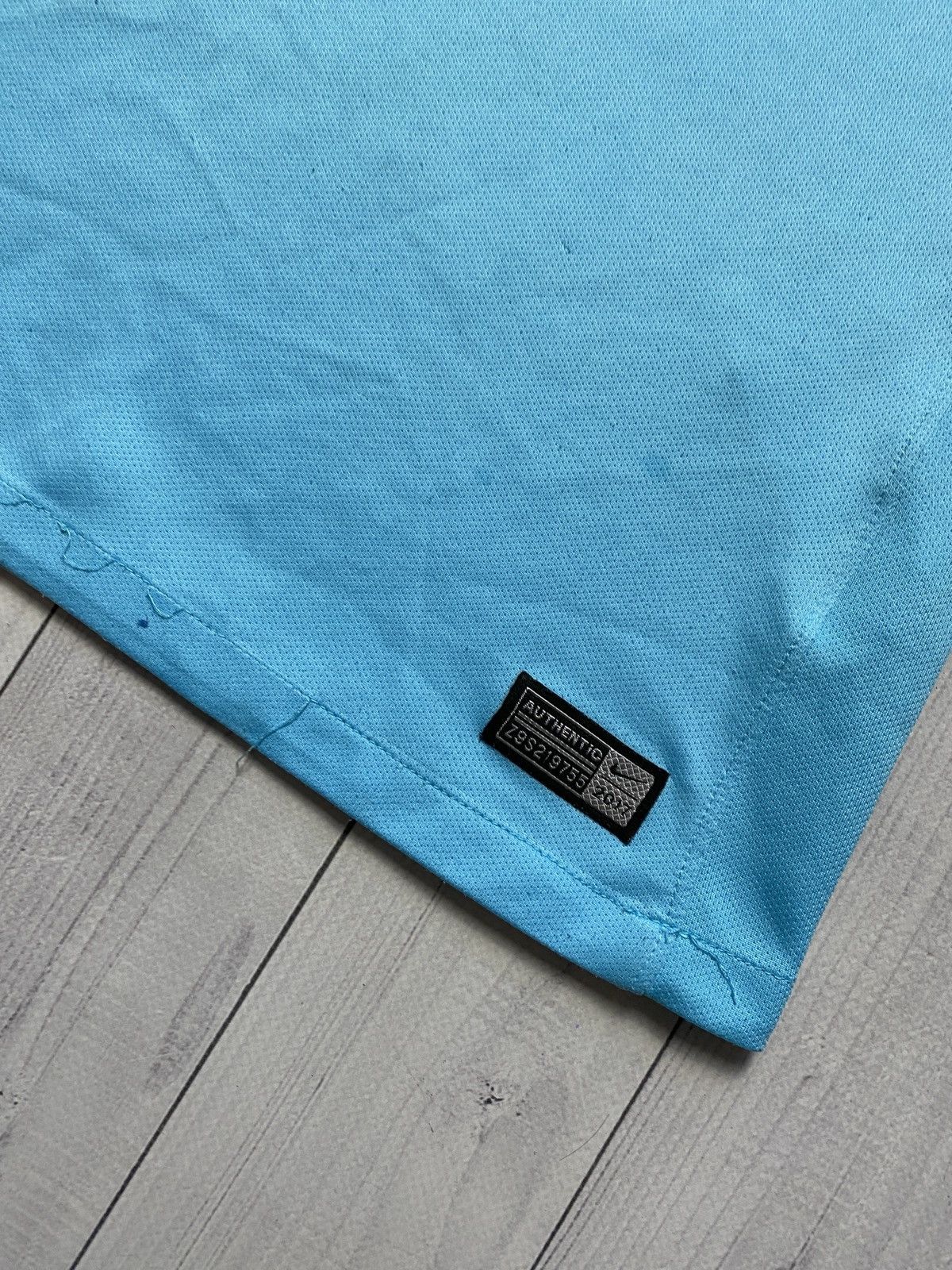 Nike Nike Barcelona jersey light blue central logo vintage shirt Size US XL / EU 56 / 4 - 6 Thumbnail