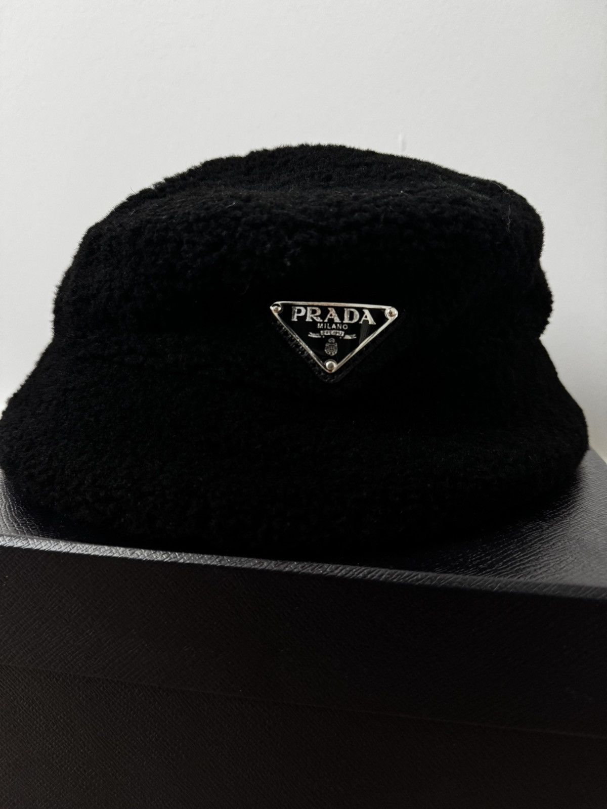 Prada Prada Shearling bucket hat black S Size ONE SIZE - 10 Thumbnail