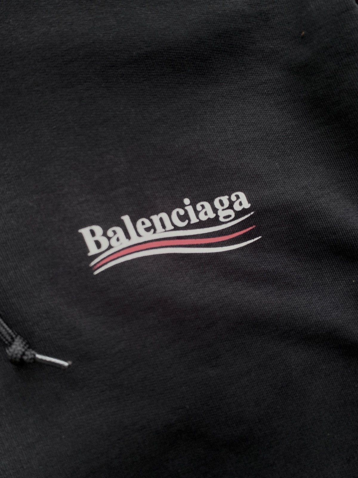 Balenciaga FREE TAX! Oversized Campaign Logo Hoodie in Black Size US M / EU 48-50 / 2 - 5 Thumbnail