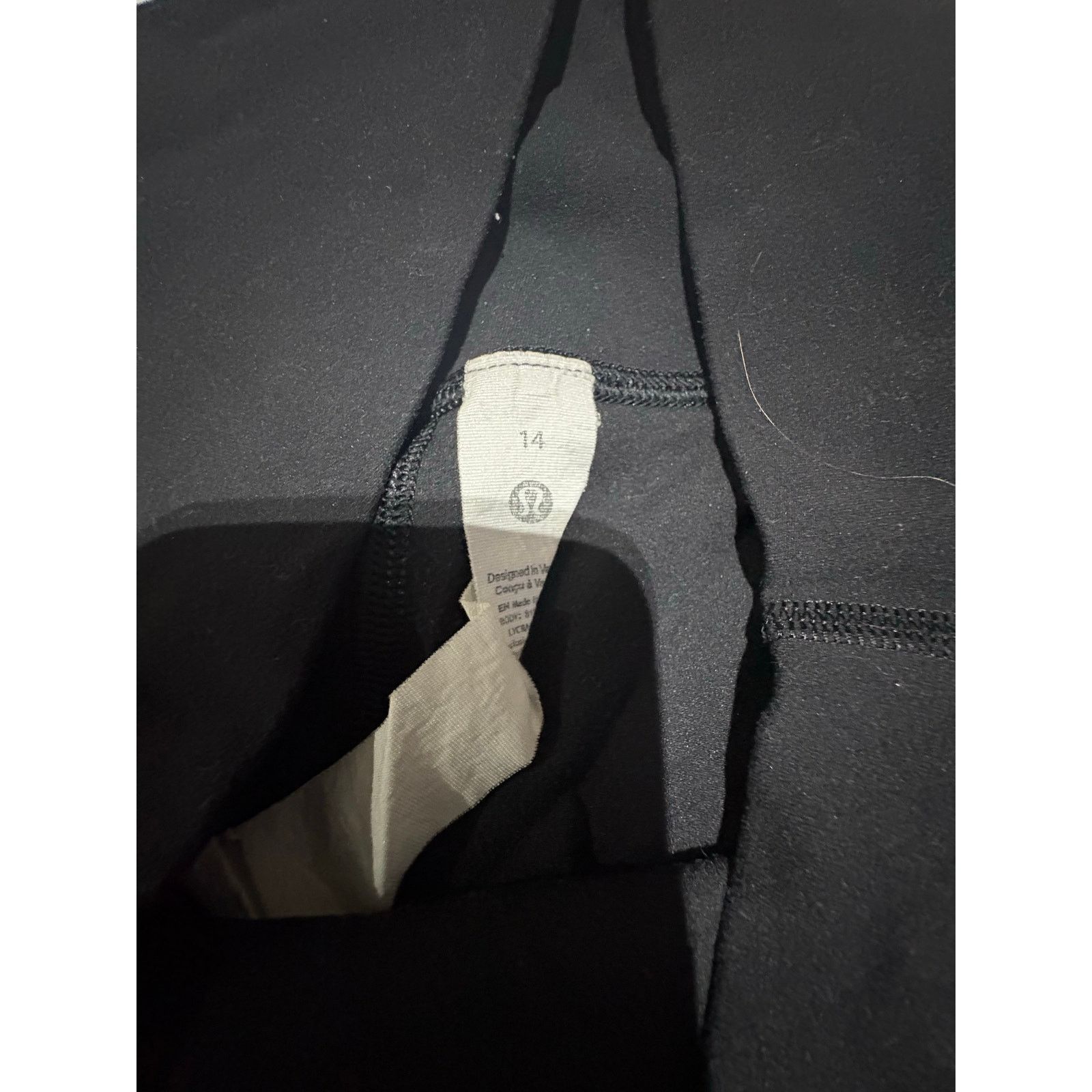 Lululemon Lululemon Women’s Black Athletic Leggings Size Large 14 Size 36" / US 14 / IT 50 - 5 Thumbnail