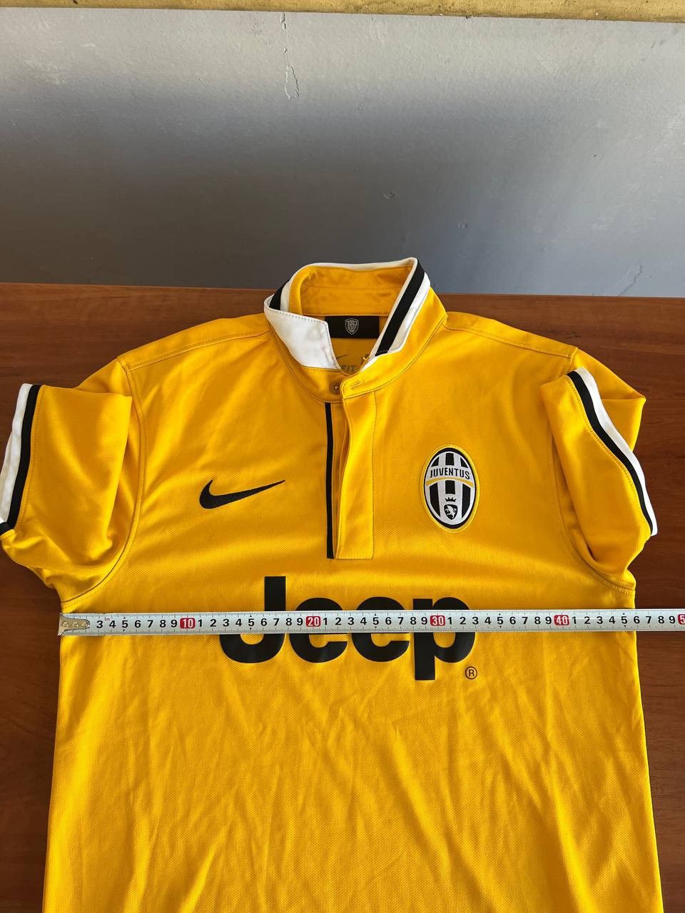Nike 2013/14 JUVENTUS FC AWAY SOCCER JERSEY FOOTBALL SHIRT NIKE S Size US L / EU 52-54 / 3 - 17 Thumbnail