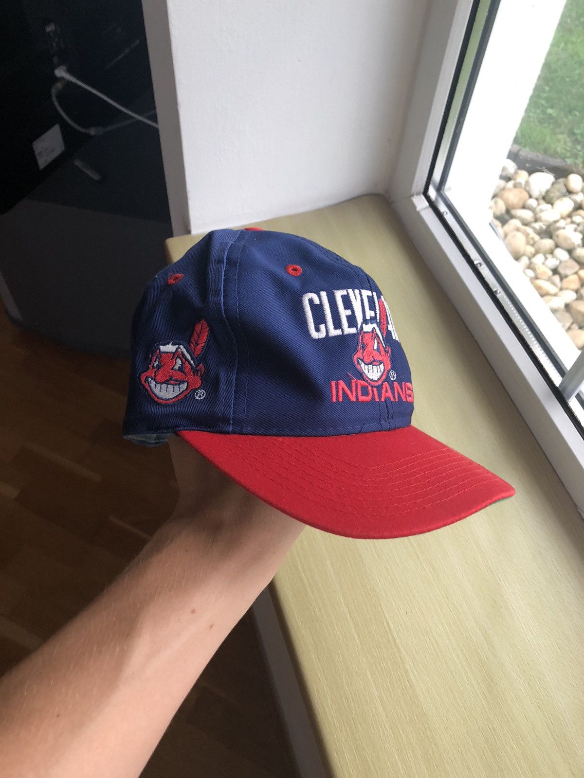 MLB × Vintage RARE CLEVELAND INDIANS VINTAGE MLB BASEBALL SNAPBACK HAT CAP Size ONE SIZE - 2 Thumbnail