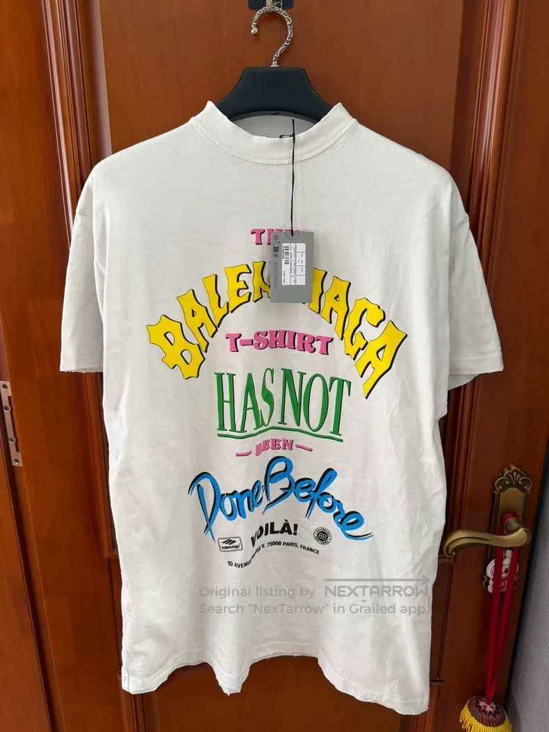 Balenciaga Balenciaga White Foam Letter Short Sleeve Size US S / EU 44-46 / 1 - 1 Thumbnail