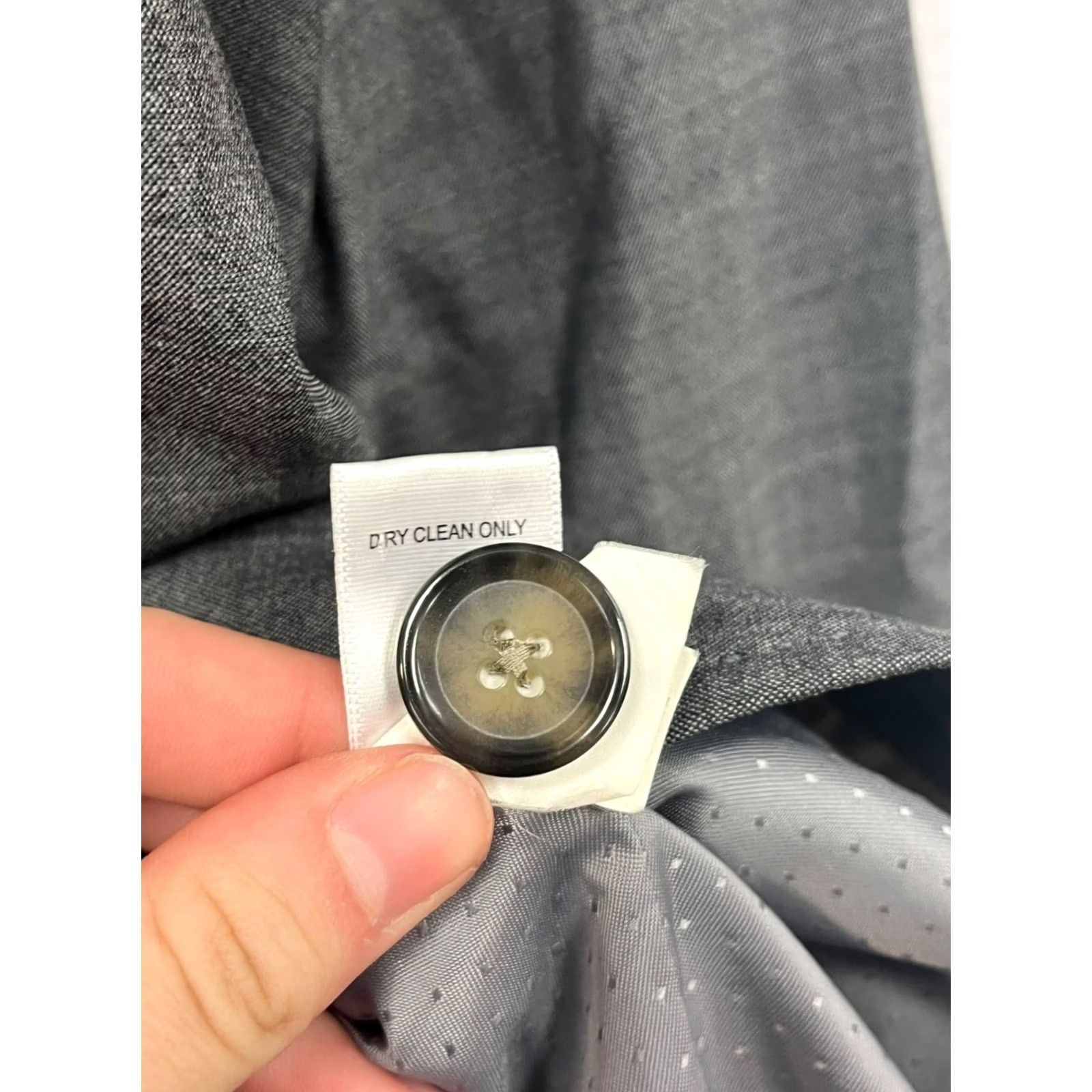 Banana Republic Banana Republic Blazer Womens 12P Gray Polyester? Spandex? (original says wool & spandex) [note: cannot add new info] Size XL / US 12-14 / IT 48-50 - 5 Thumbnail