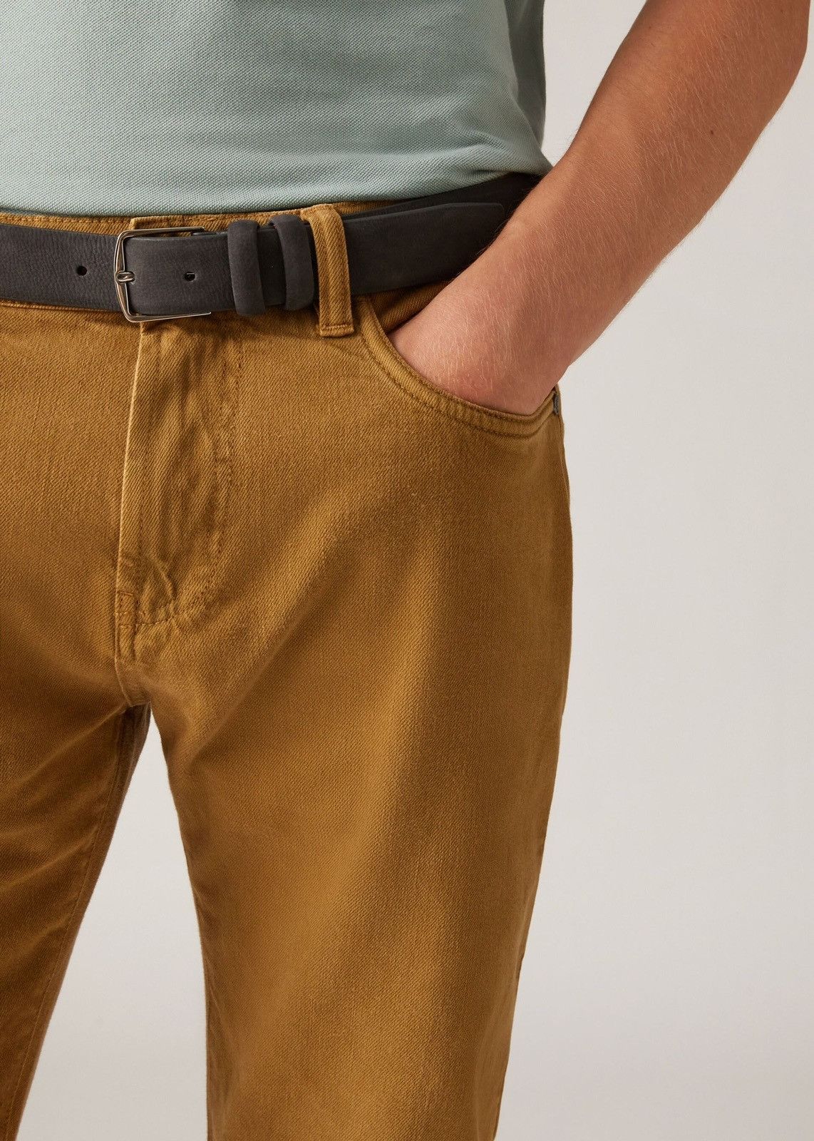 o1loc1c0124 Quarona Five-Pocket Trousers in Brown